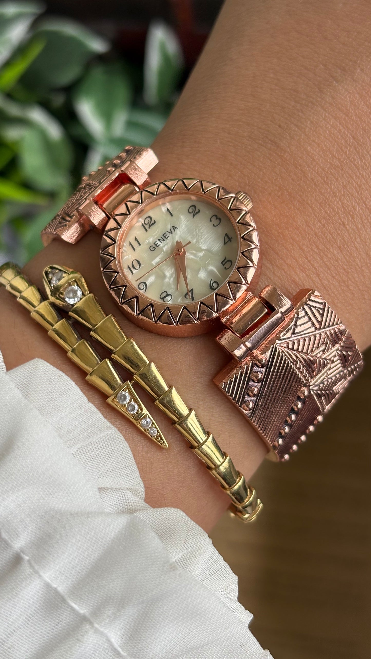 Vintage Geneva Watch in Rose Gold Tone Pearl Dial