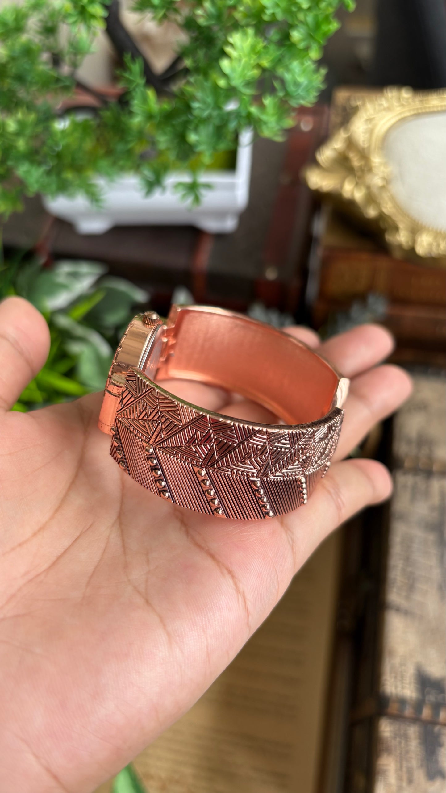 Vintage Geneva Watch in Rose Gold Tone Pearl Dial