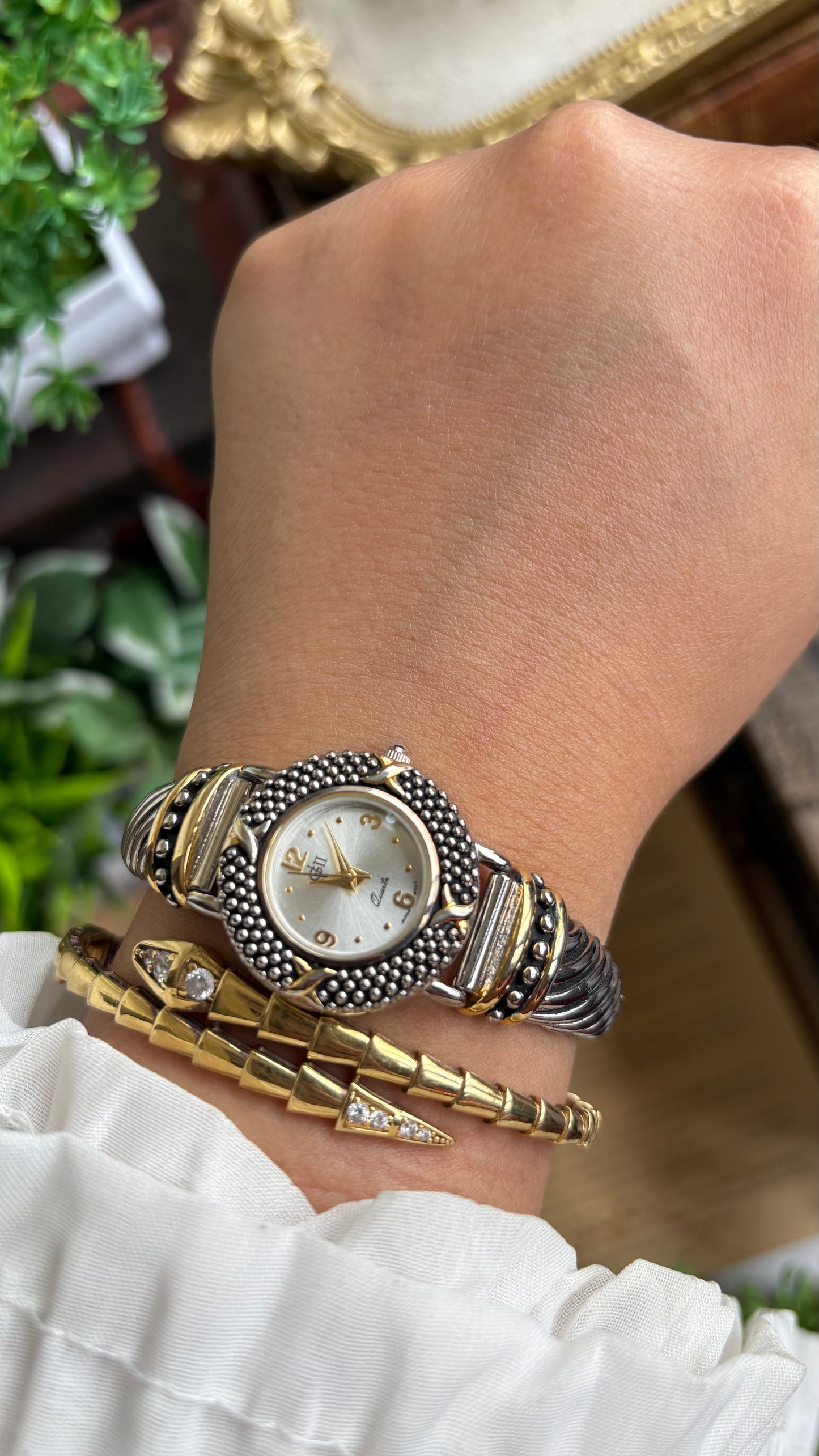 Vintage Unique GV II Watch in Two-Tone Stretch Band