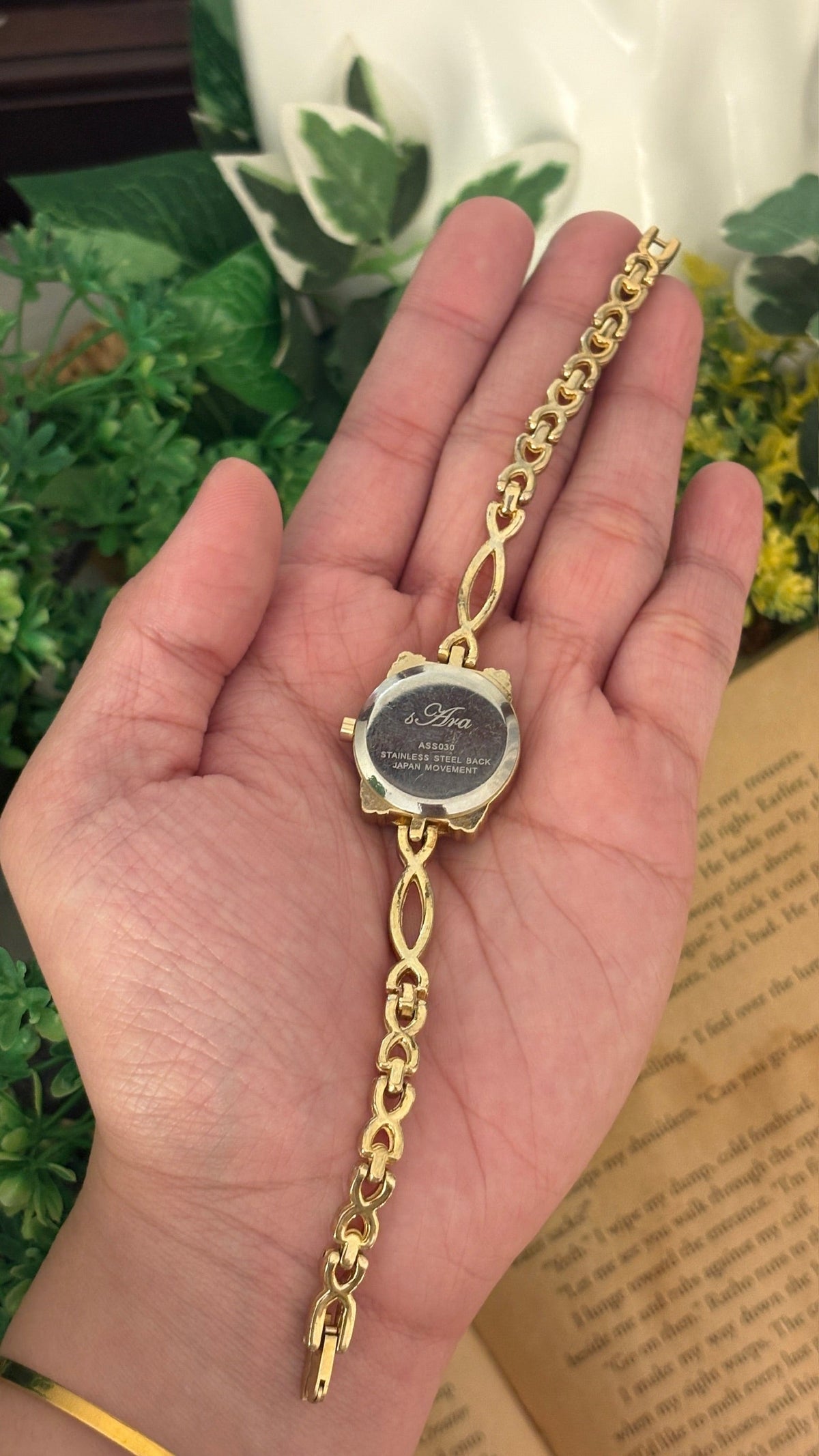 Rare Vintage Ara Coquette Motif Watch in Gold Tone Quartz