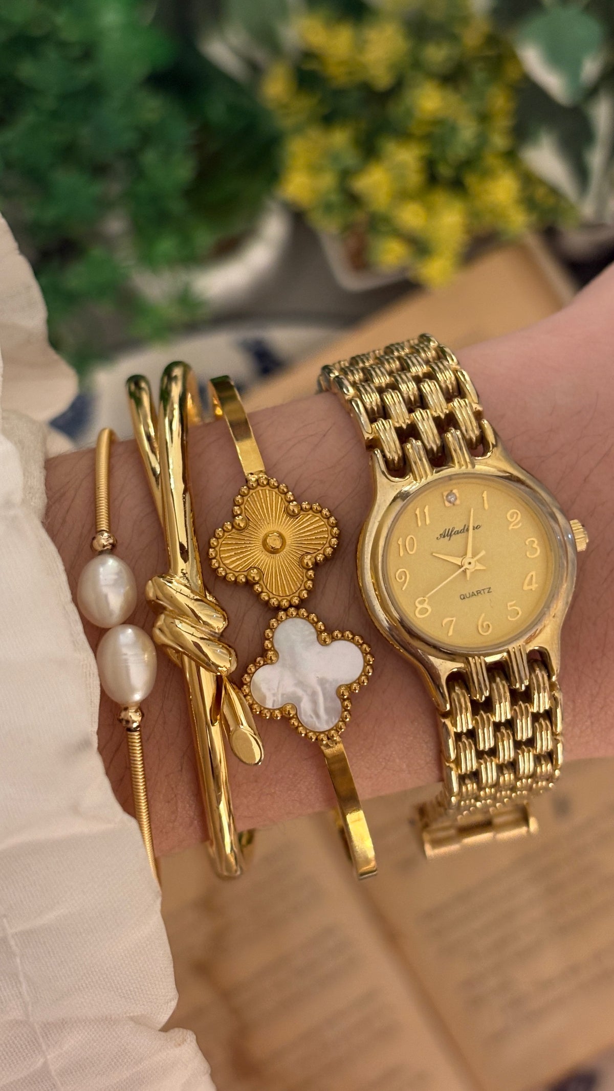 Vintage Alfadino Classic Watch in Gold Tone Quartz