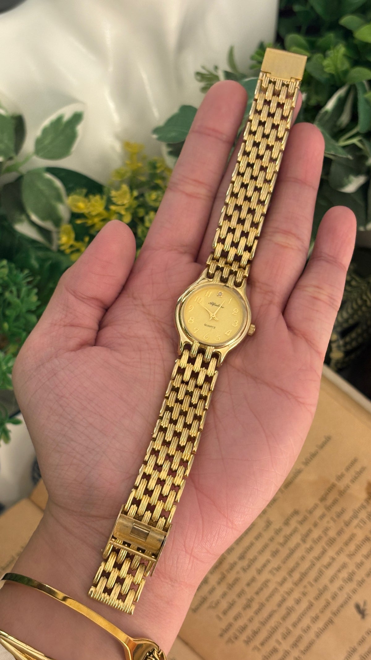 Vintage Alfadino Classic Watch in Gold Tone Quartz