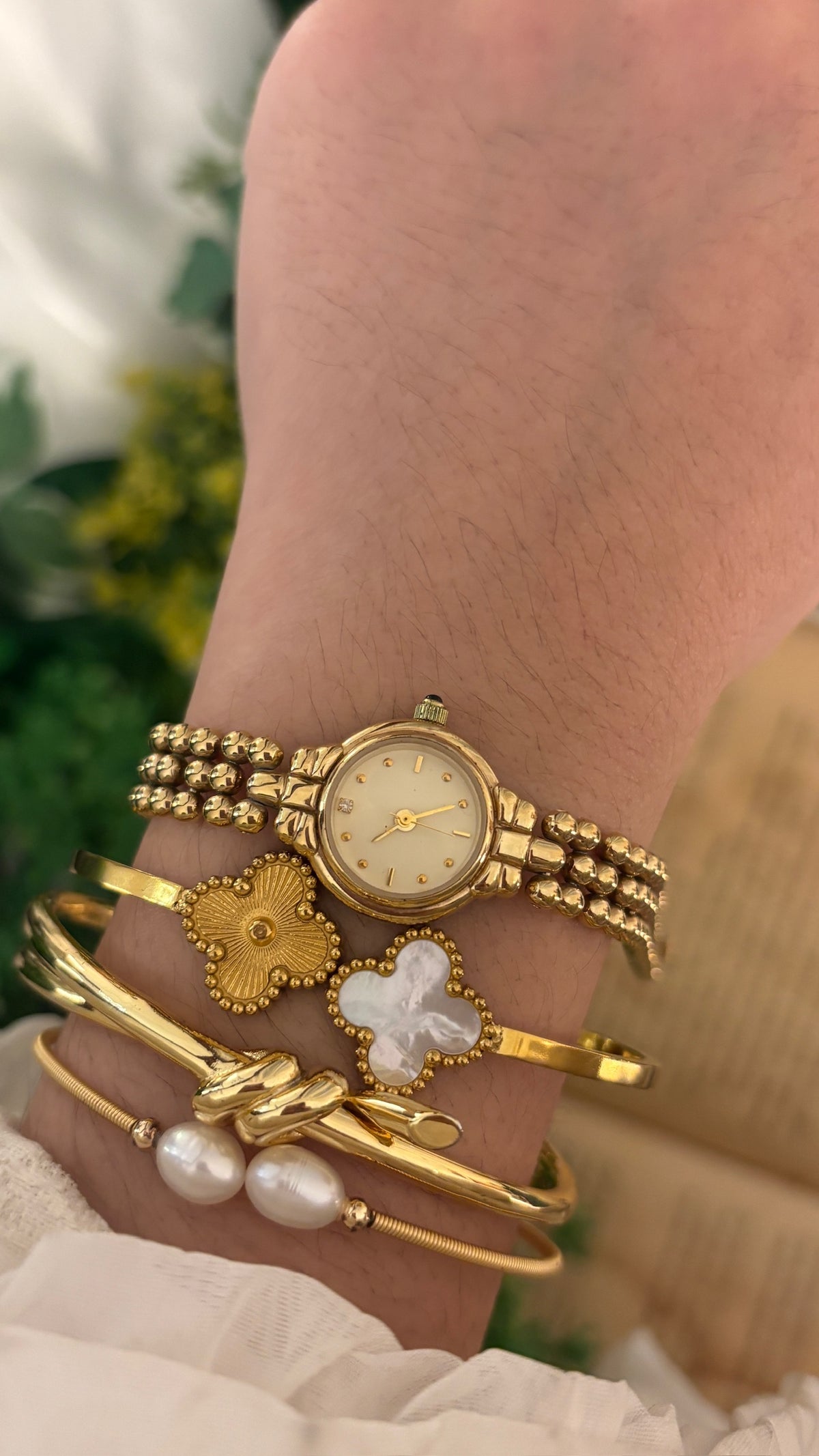 Rare Vintage Pola Coquette Bead Bracelet Watch in Gold Tone Quartz