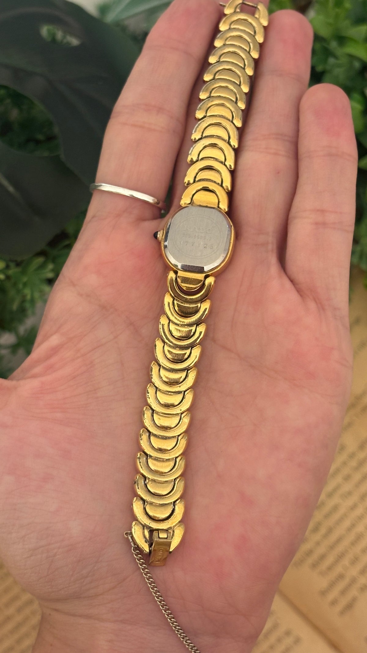 Extremely Rare Vintage Elegant Rado Swiss Oval Dial Watch in Gold Tone Quartz
