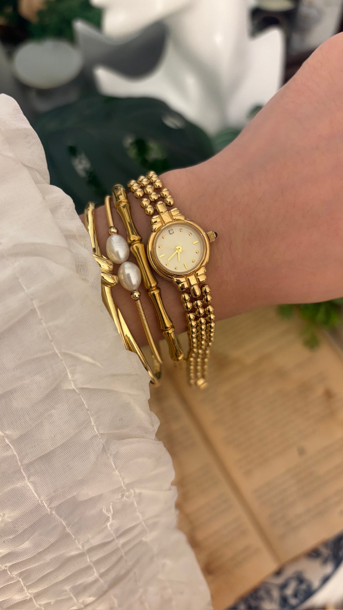 Rare Vintage Pola Coquette Motif Bead Bracelet Watch in Gold Tone Quartz