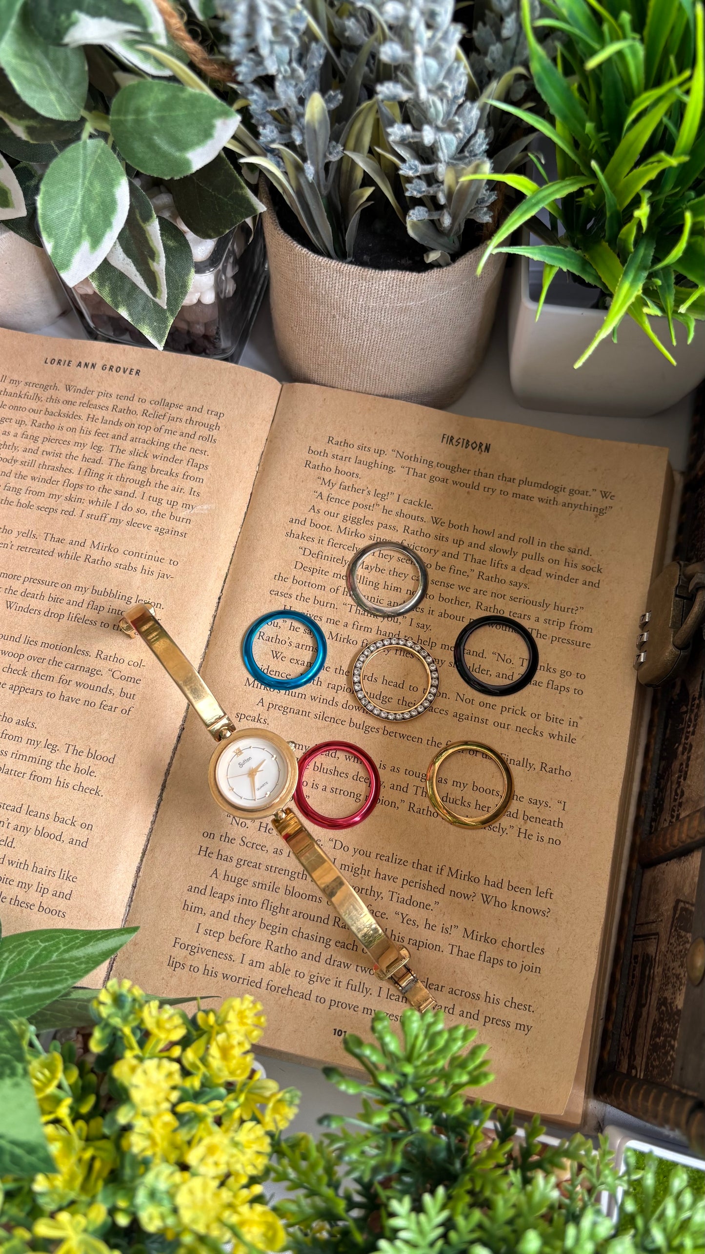 Vintage Sutton Interchangeable Bezel Set Watch in Gold Tone