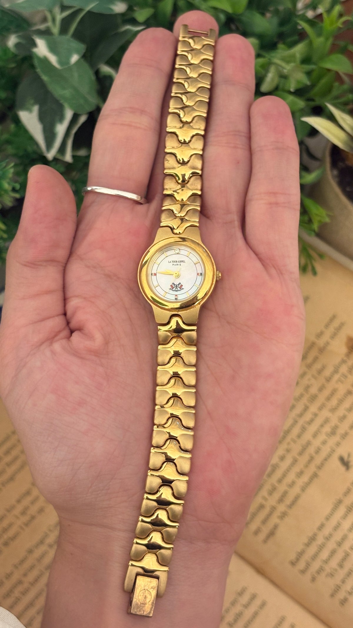 Rare Vintage La Tour Eiffel Paris Mother of Pearl Watch in Gold Tone Quartz