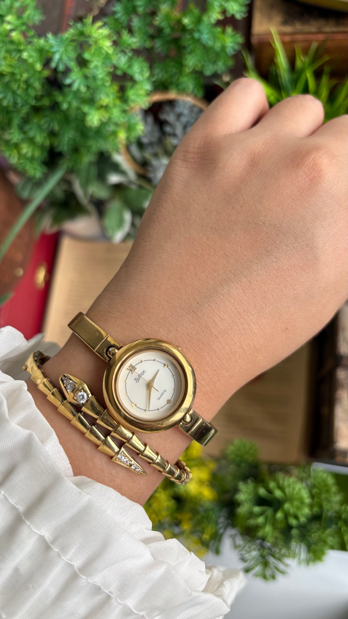 Vintage Sutton Interchangeable Bezel Set Watch in Gold Tone