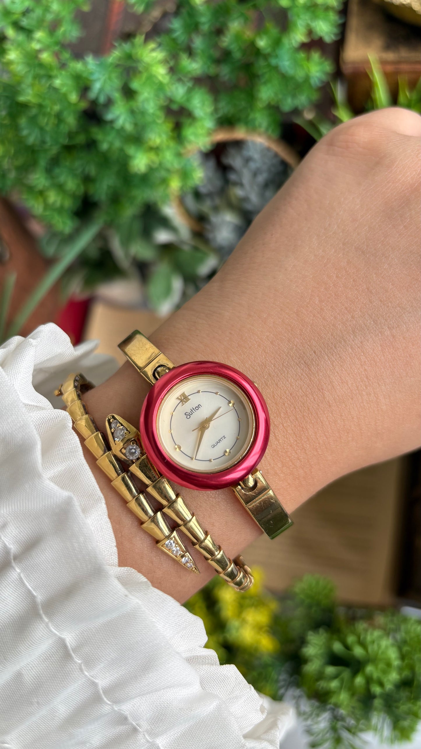 Vintage Sutton Interchangeable Bezel Set Watch in Gold Tone