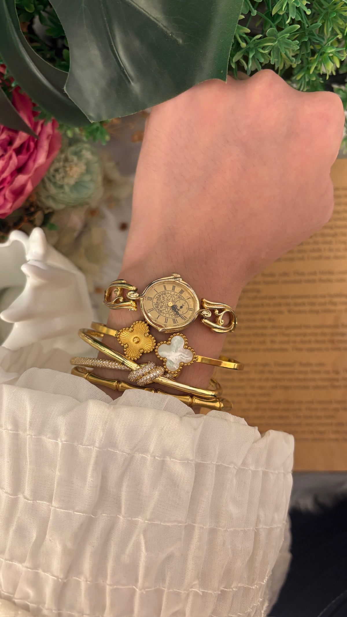 Extremely Rare Vintage Seiko Art Deco Bracelet Watch in Gold Tone Quartz
