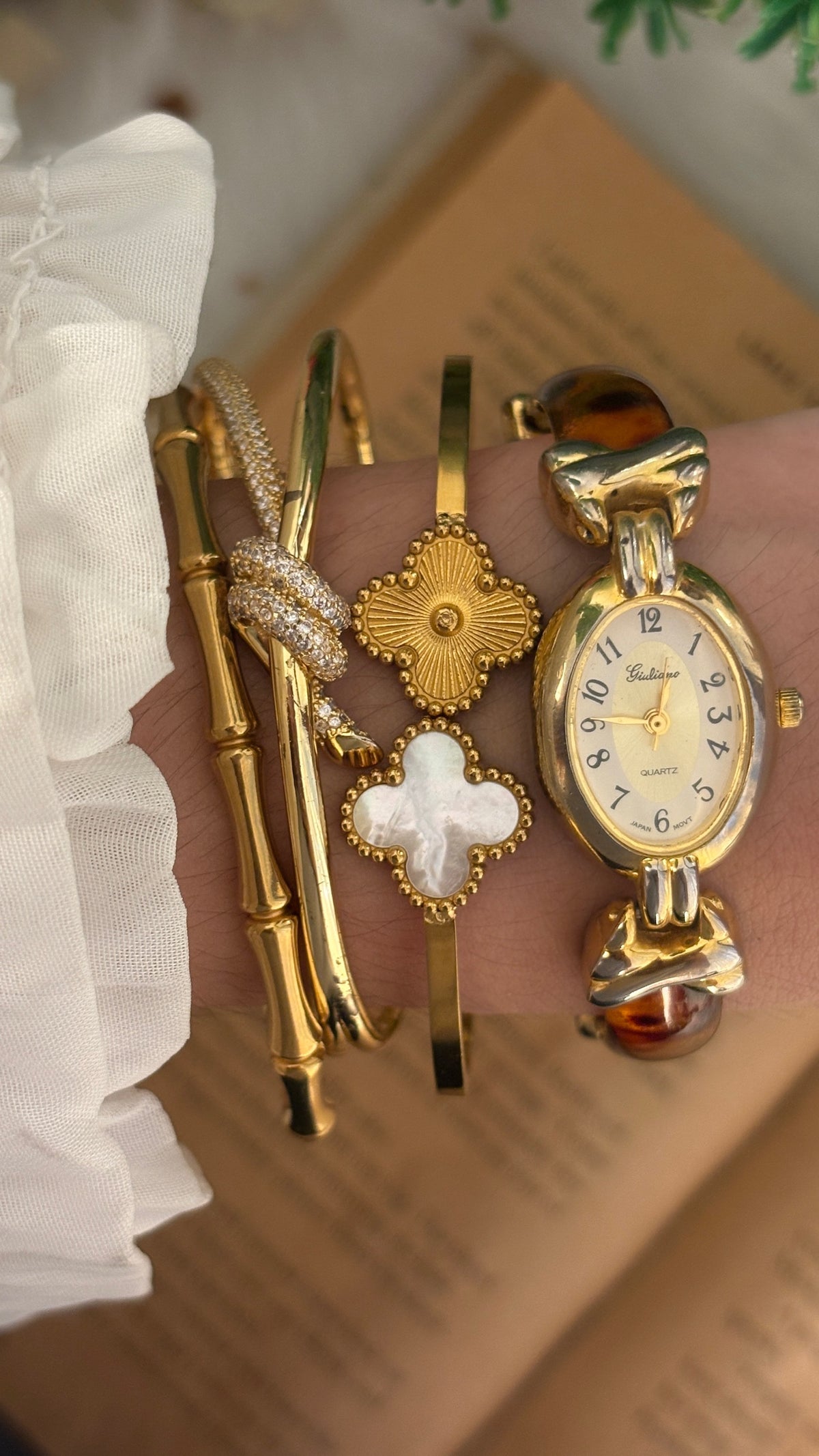 Rare Vintage Giuliano Tortoise Oval Dial Shell Bangle Watch in Gold Tone Quartz