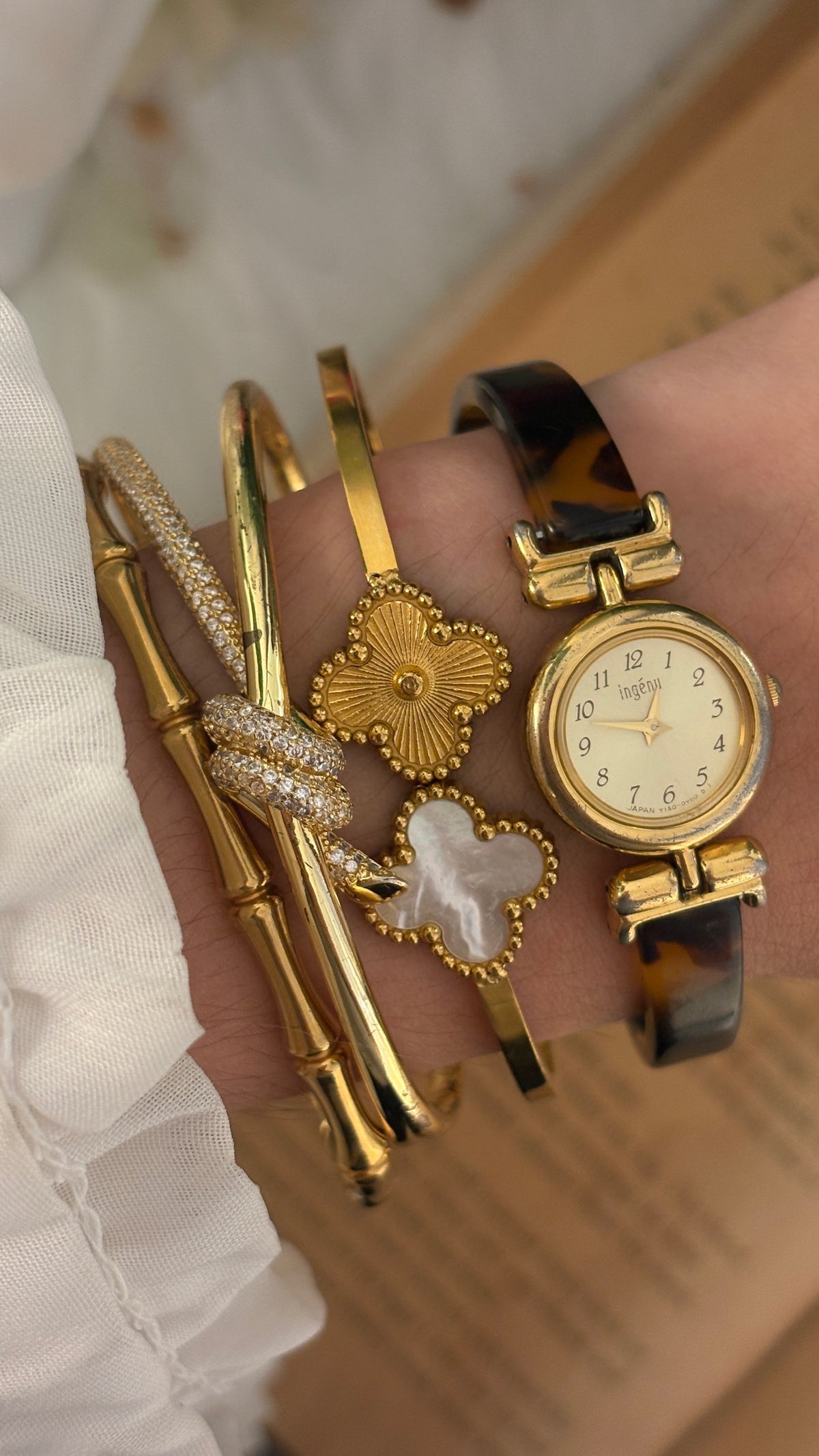 Rare Vintage Ingenu Alba Seiko Tortoise Bangle Watch in Gold Tone Quartz