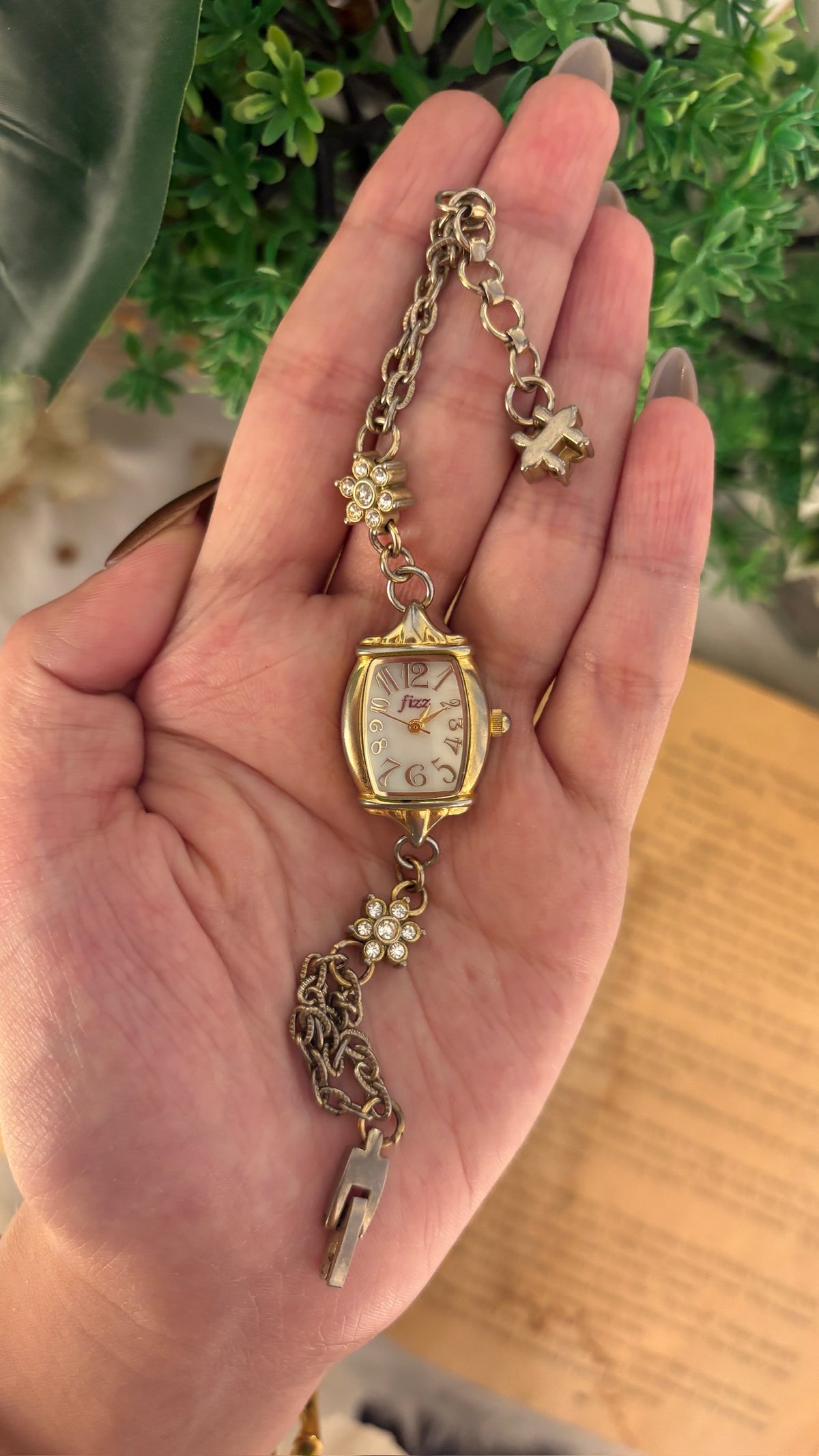 Rare Vintage Fizz Charm Bracelet Watch in Gold Tone Quartz