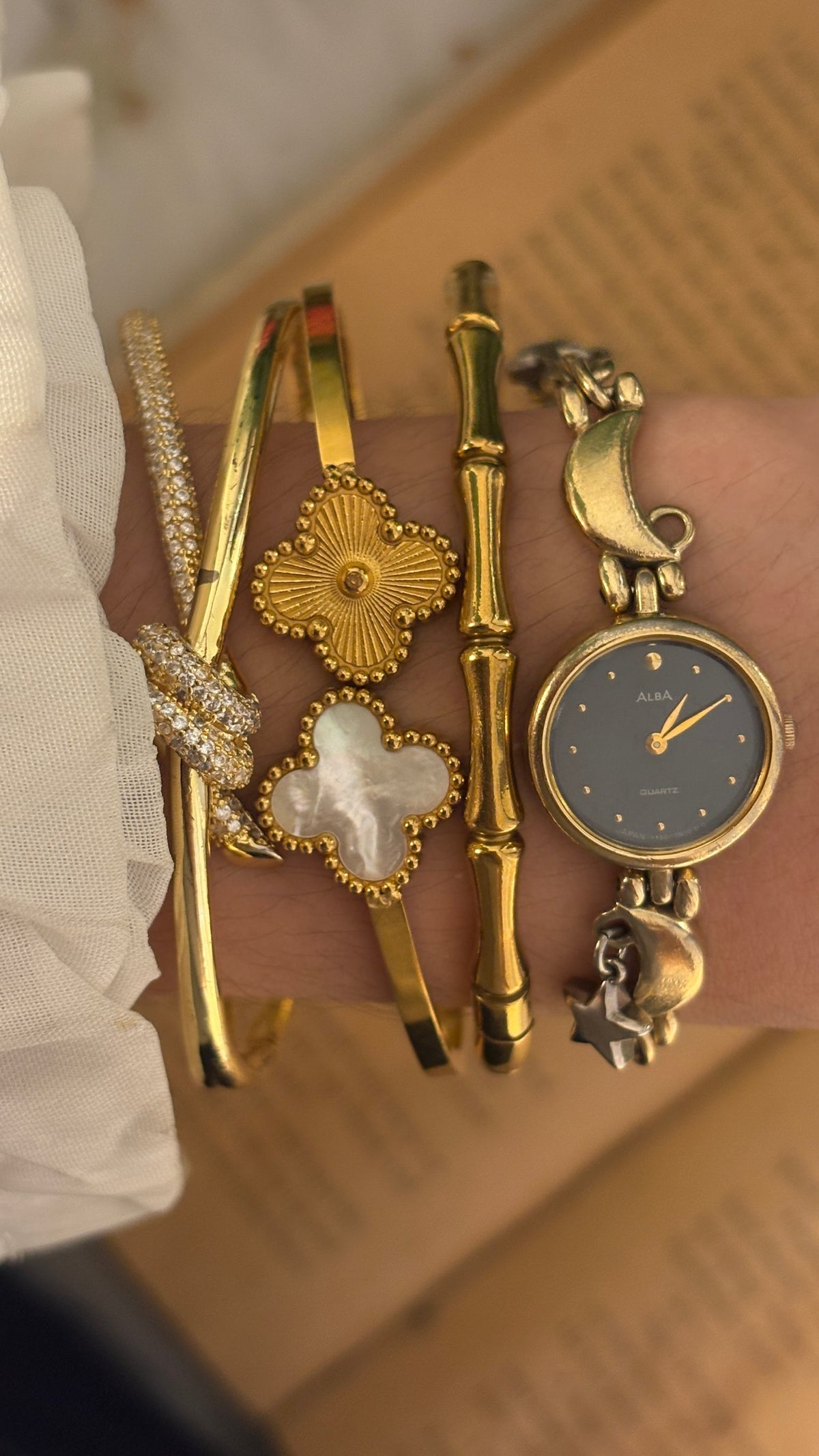 Rare Vintage Alba Seiko Moon and Stars Charm Bracelet Watch in Gold Tone Quartz