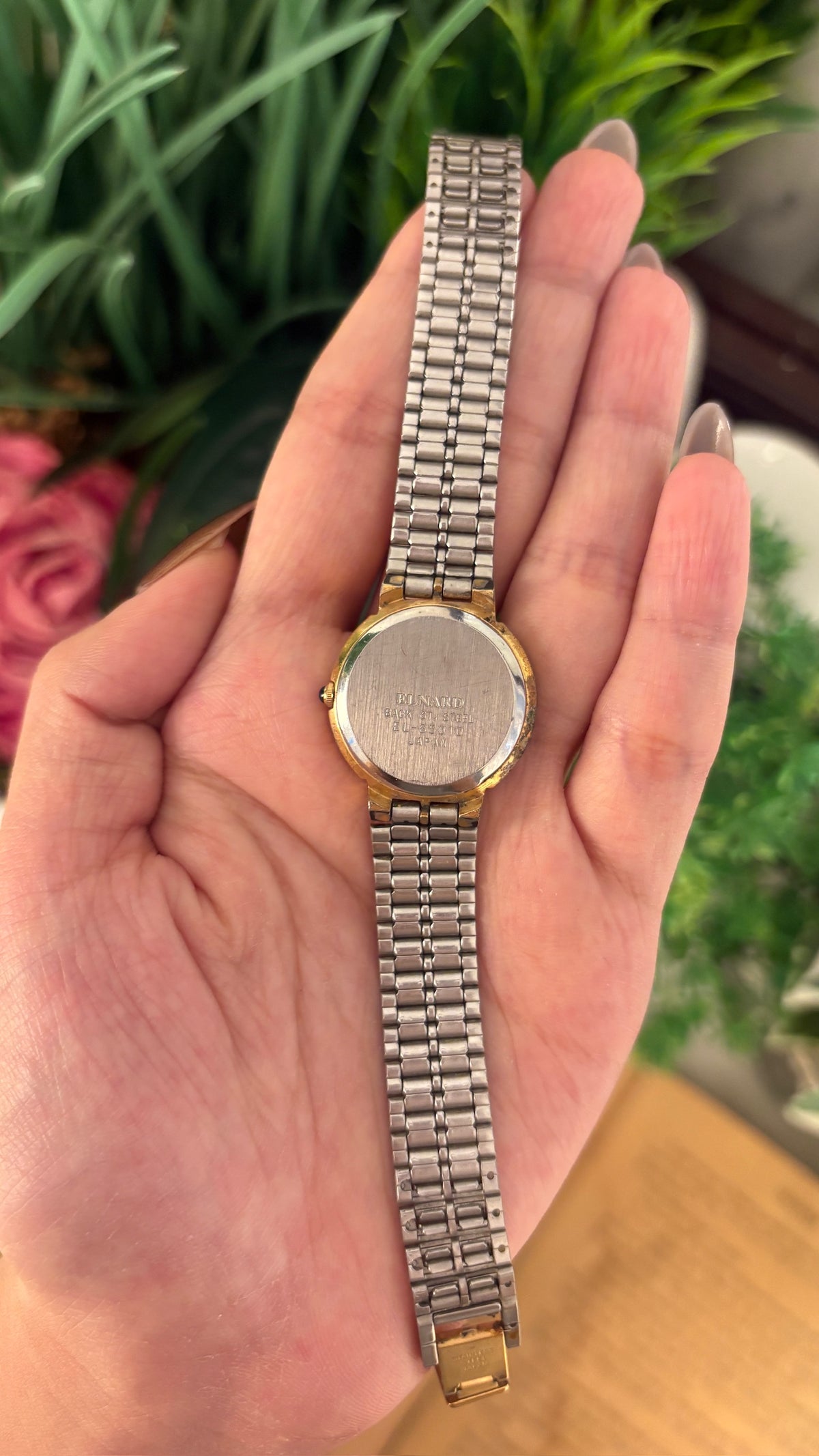 Vintage Elnard Classic Watch in Gold Tone Quartz