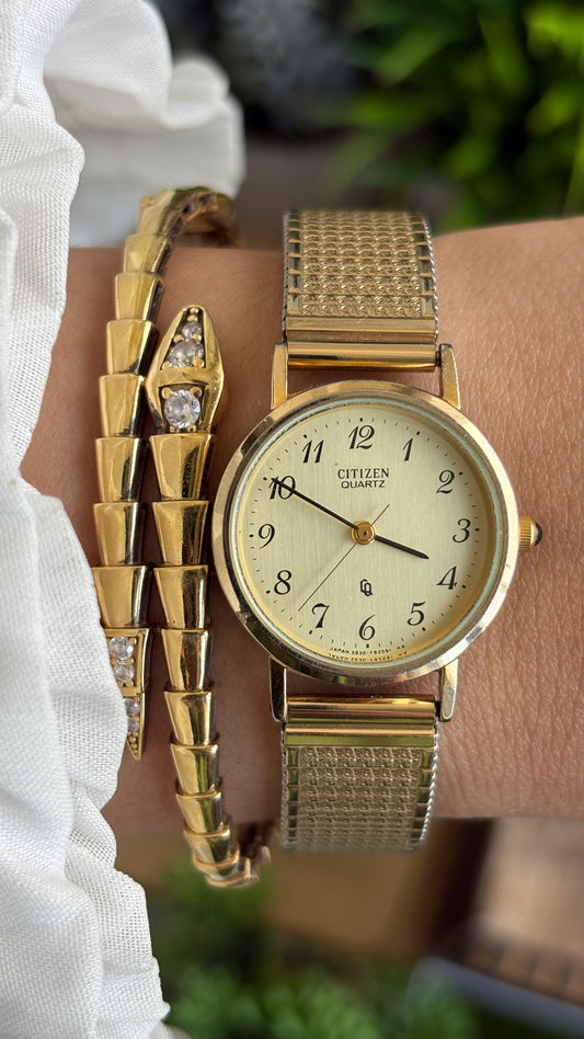 Vintage Citizen Watch in Gold Tone Stretch Strap