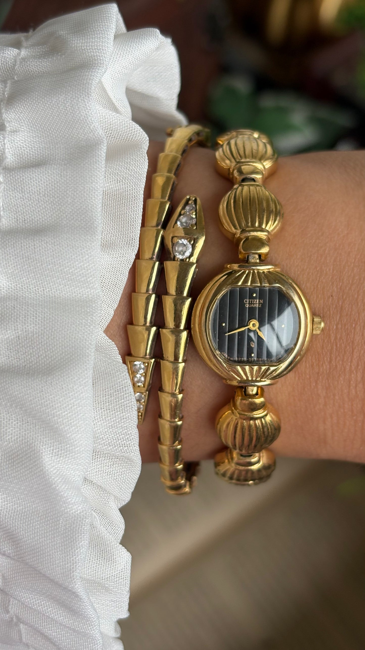 Extremely Rare Vintage Citizen Watch in Gold Tone Seashell Chain Straps Black Dial