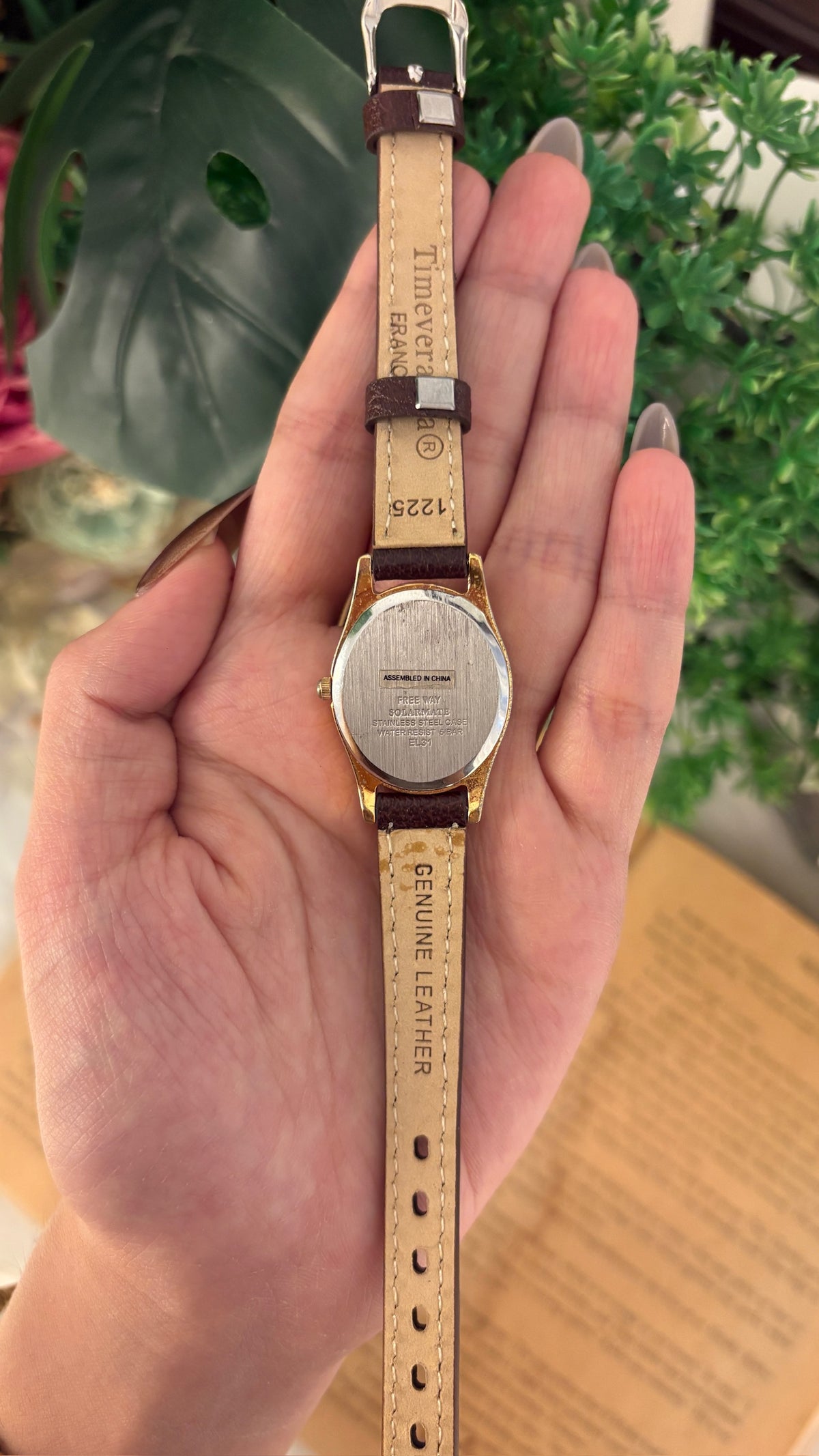 Rare Vintage Freeway Citizen Oval Dial Watch in Gold Tone Brown Leather Quartz