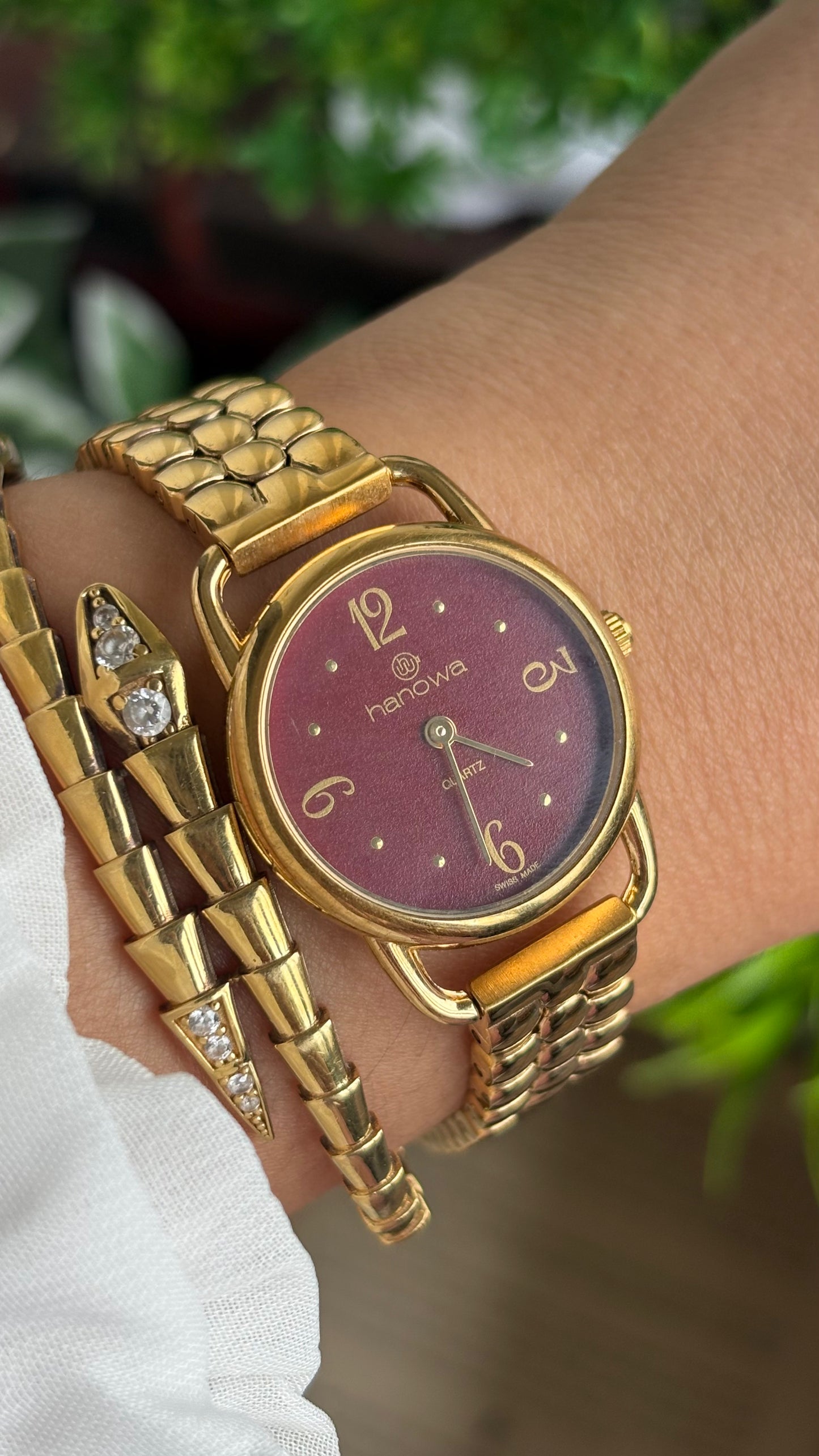 Vintage Hanowa Swiss BurgundyDial Watch in Gold Tone