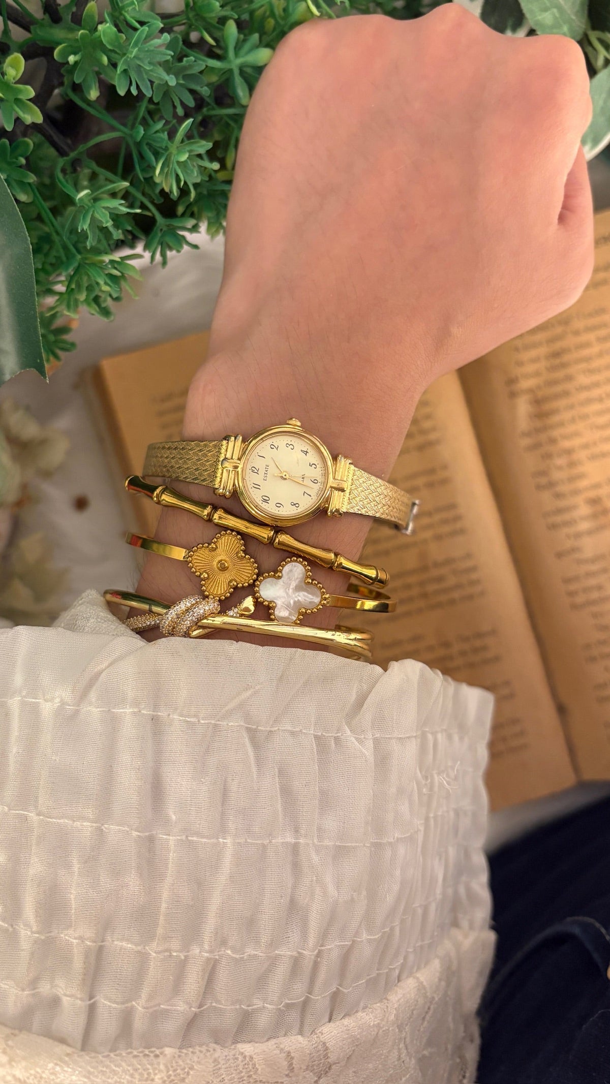 Rare Vintage Estate Alba Seiko Dress Watch in Gold Tone Quartz