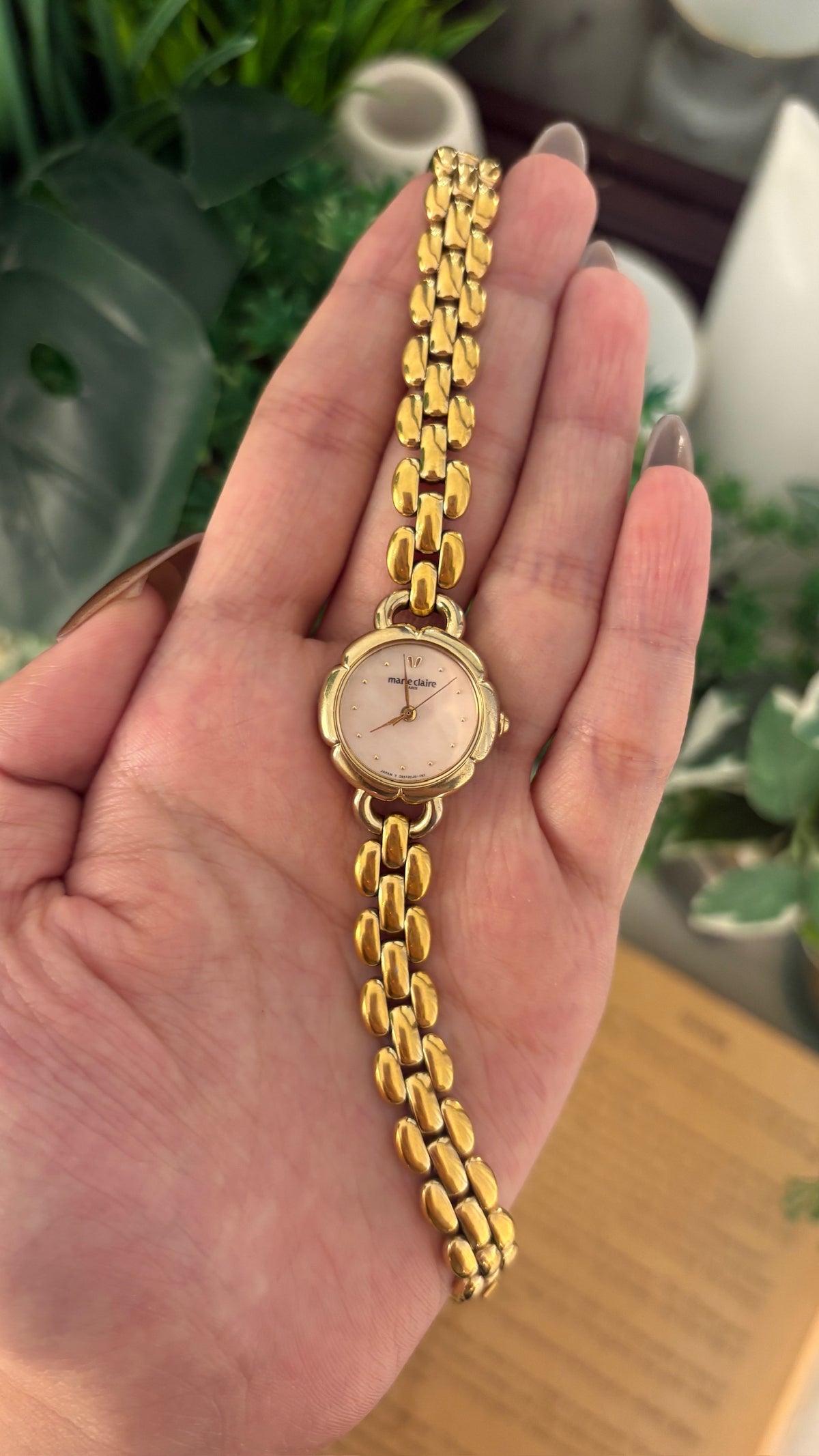 Rare Vintage Marie Claire Light Pink Flower Dial Bracelet Watch in Gold Tone Quartz