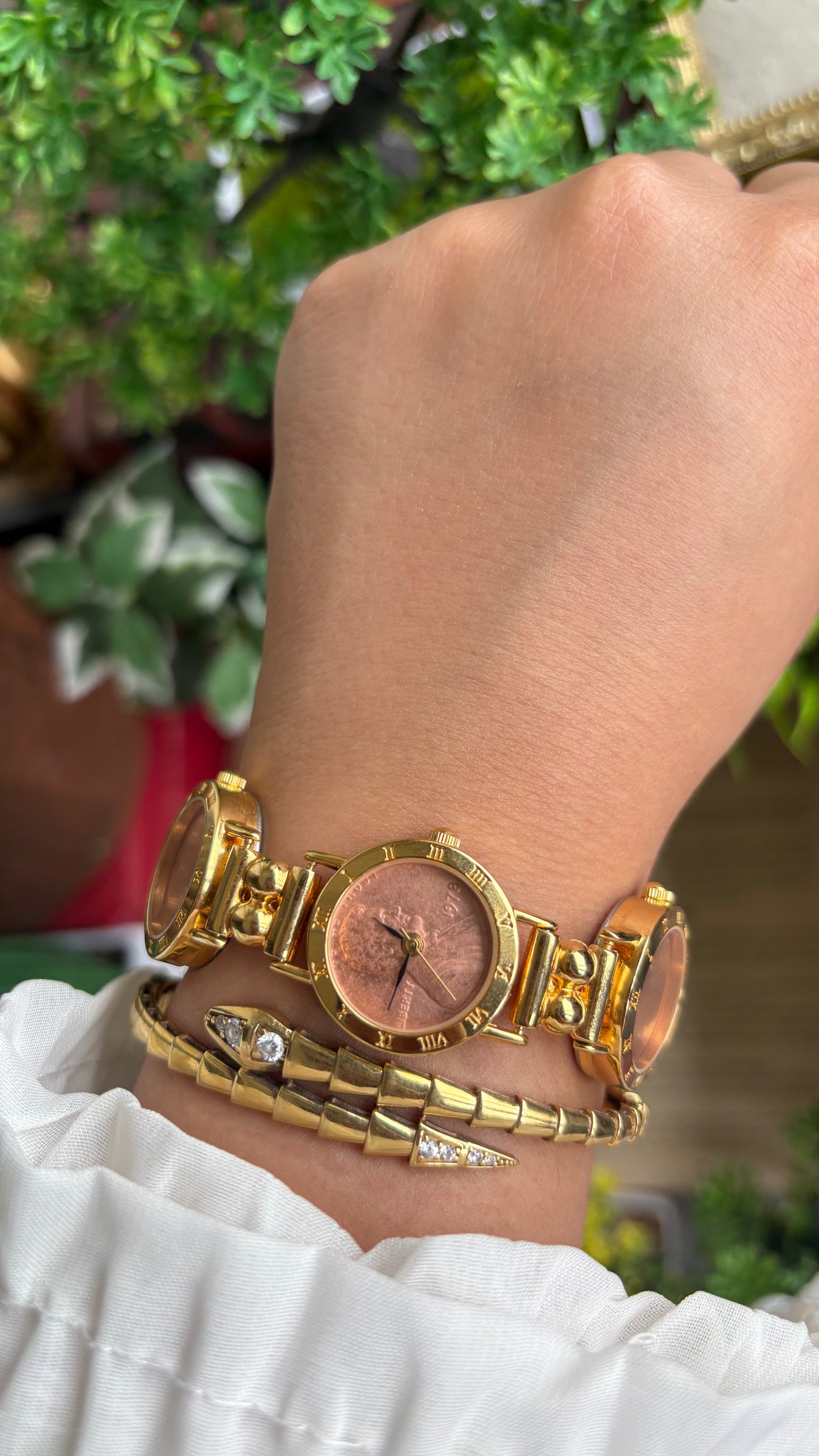 Extremely Rare Vintage Liberty 1978 Watch in Gold Tone Pink Dial