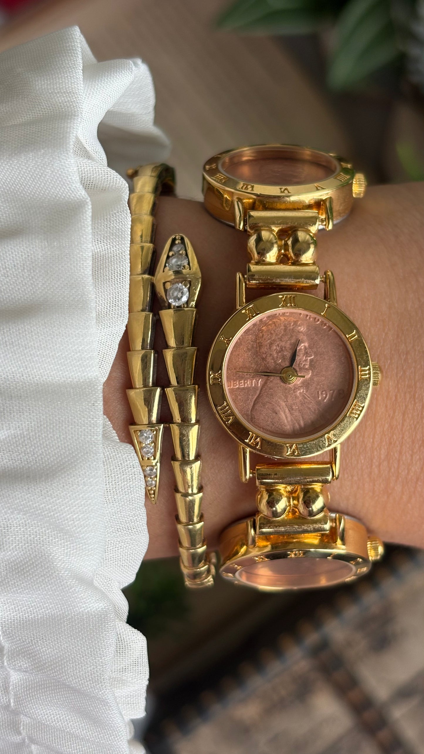 Extremely Rare Vintage Liberty 1978 Watch in Gold Tone Pink Dial