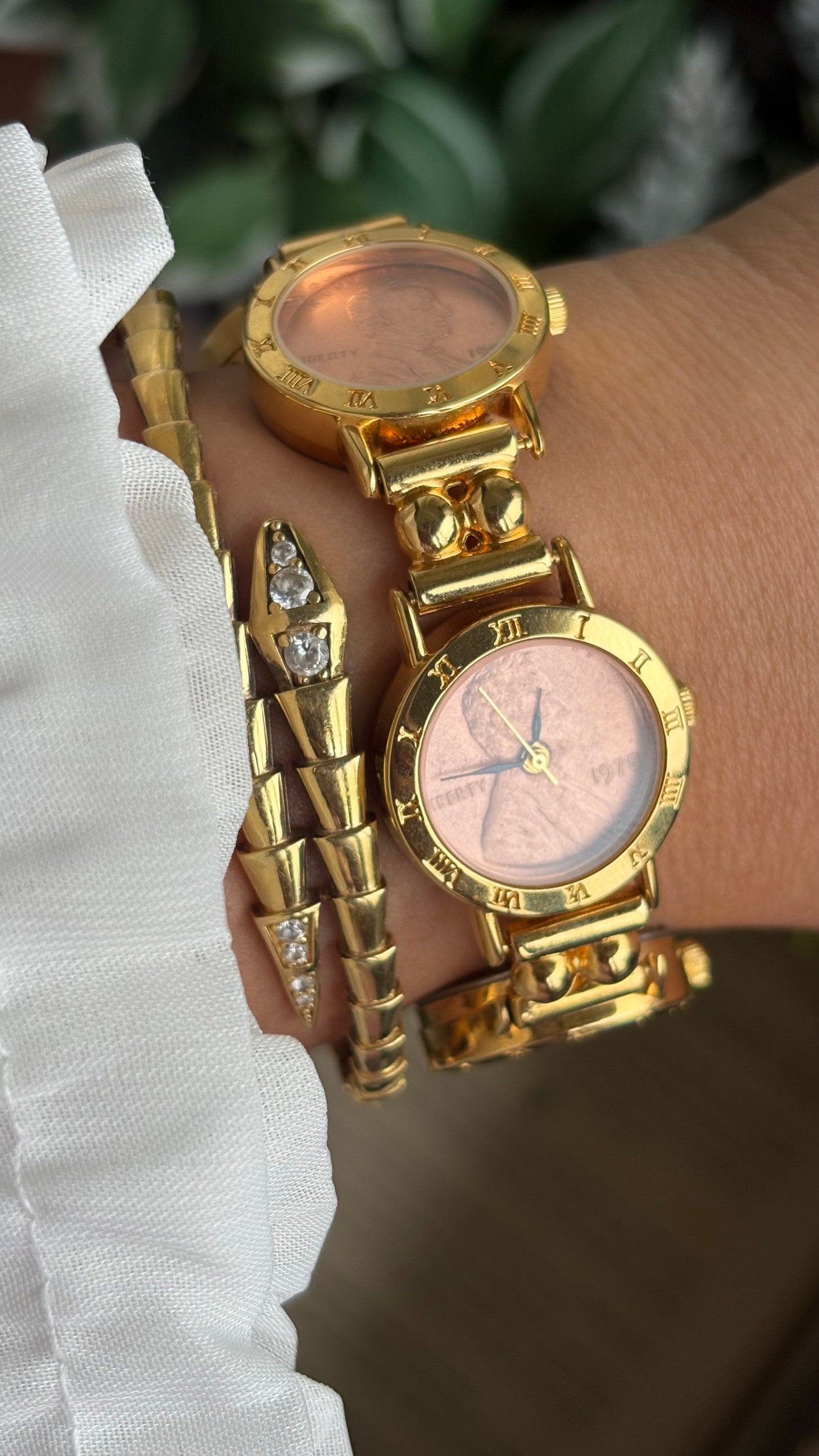 Extremely Rare Vintage Liberty 1978 Watch in Gold Tone Pink Dial
