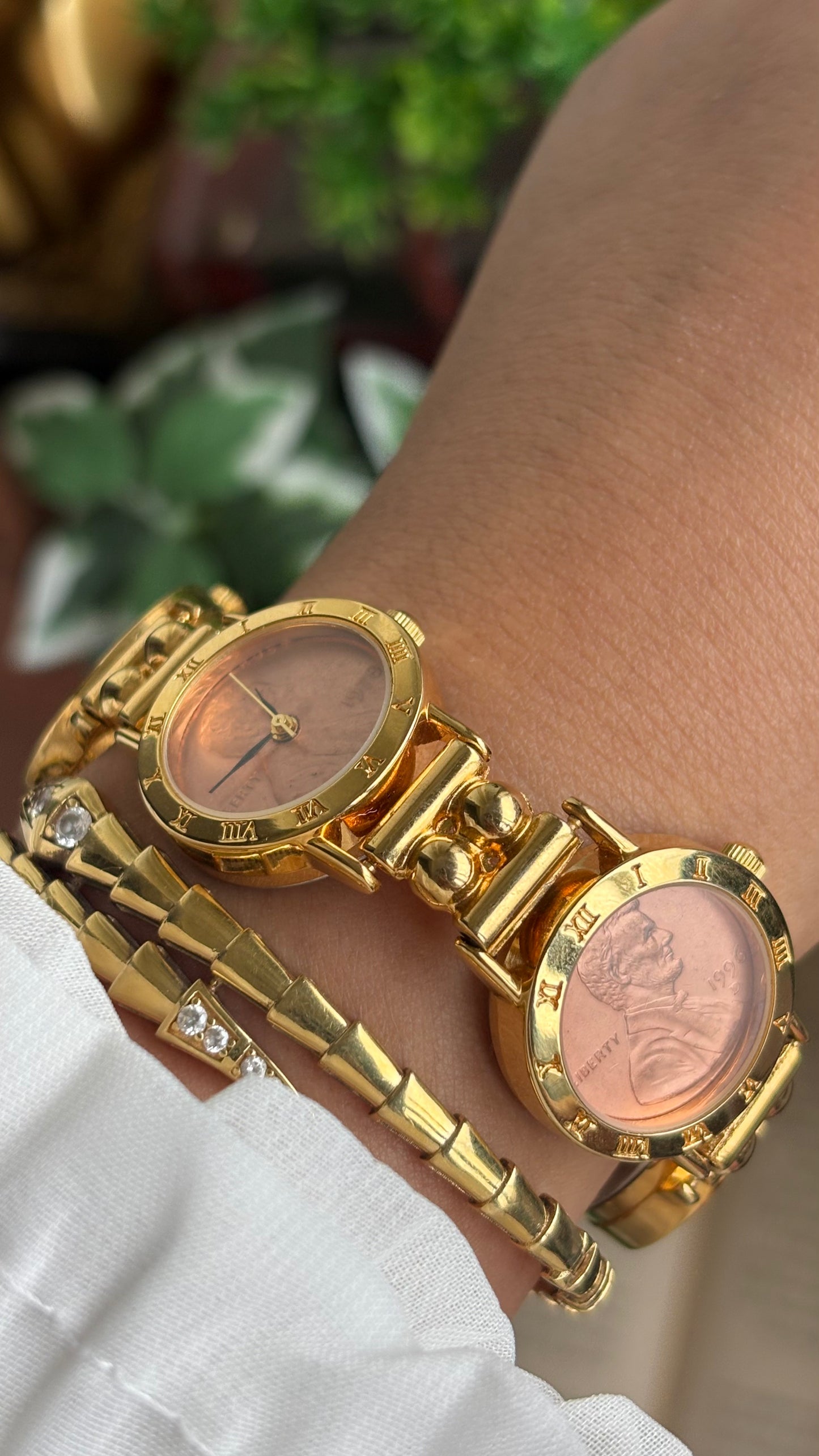 Extremely Rare Vintage Liberty 1978 Watch in Gold Tone Pink Dial