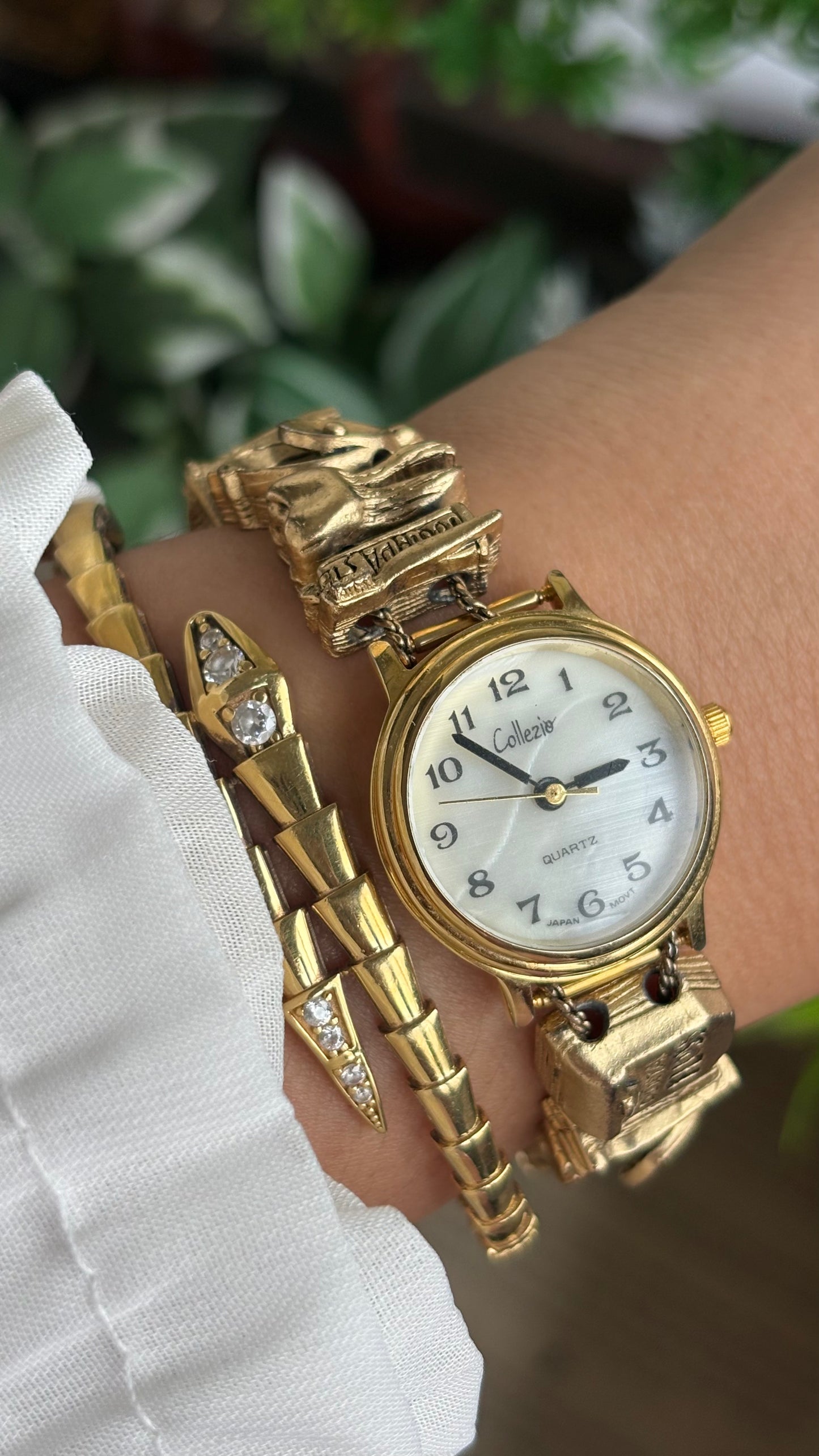 Vintage Collezio Doctor of Dentistry Charm Watch in Gold Tone