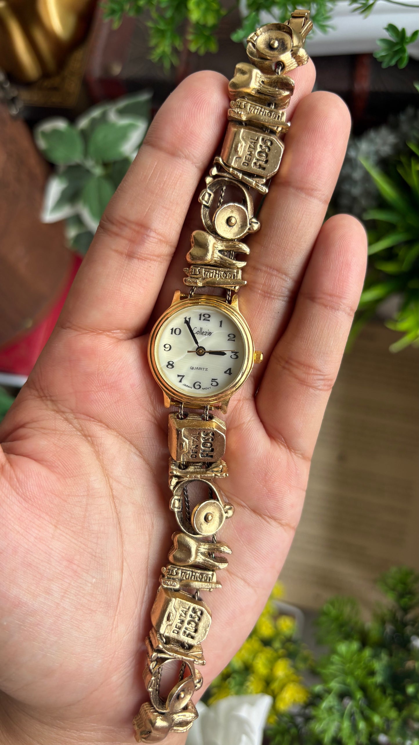 Vintage Collezio Doctor of Dentistry Charm Watch in Gold Tone