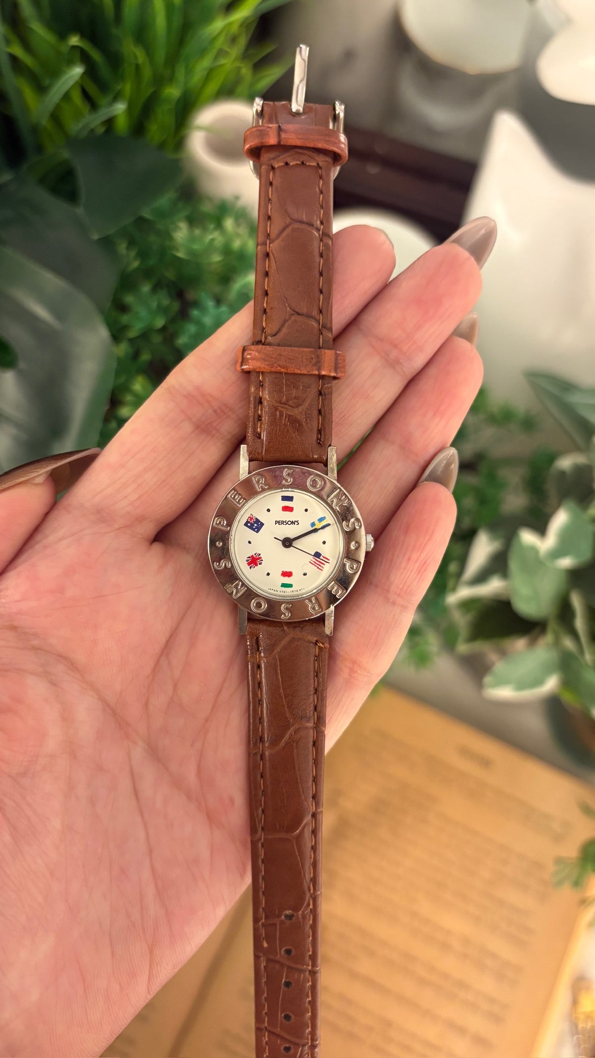 Vintage Persons World Flag Watch in Silver Tone Brown Leather Quartz