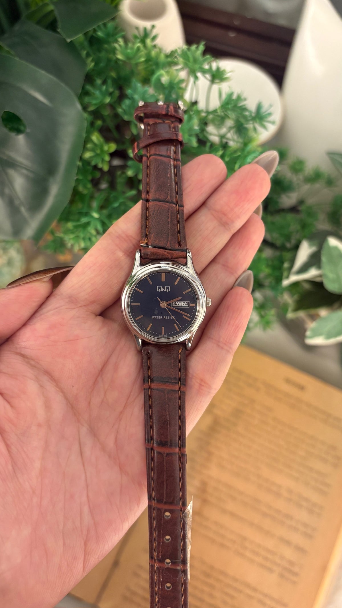 Vintage Q&Q Citizen Date Window Watch in Silver Tone Brown Leather Quartz