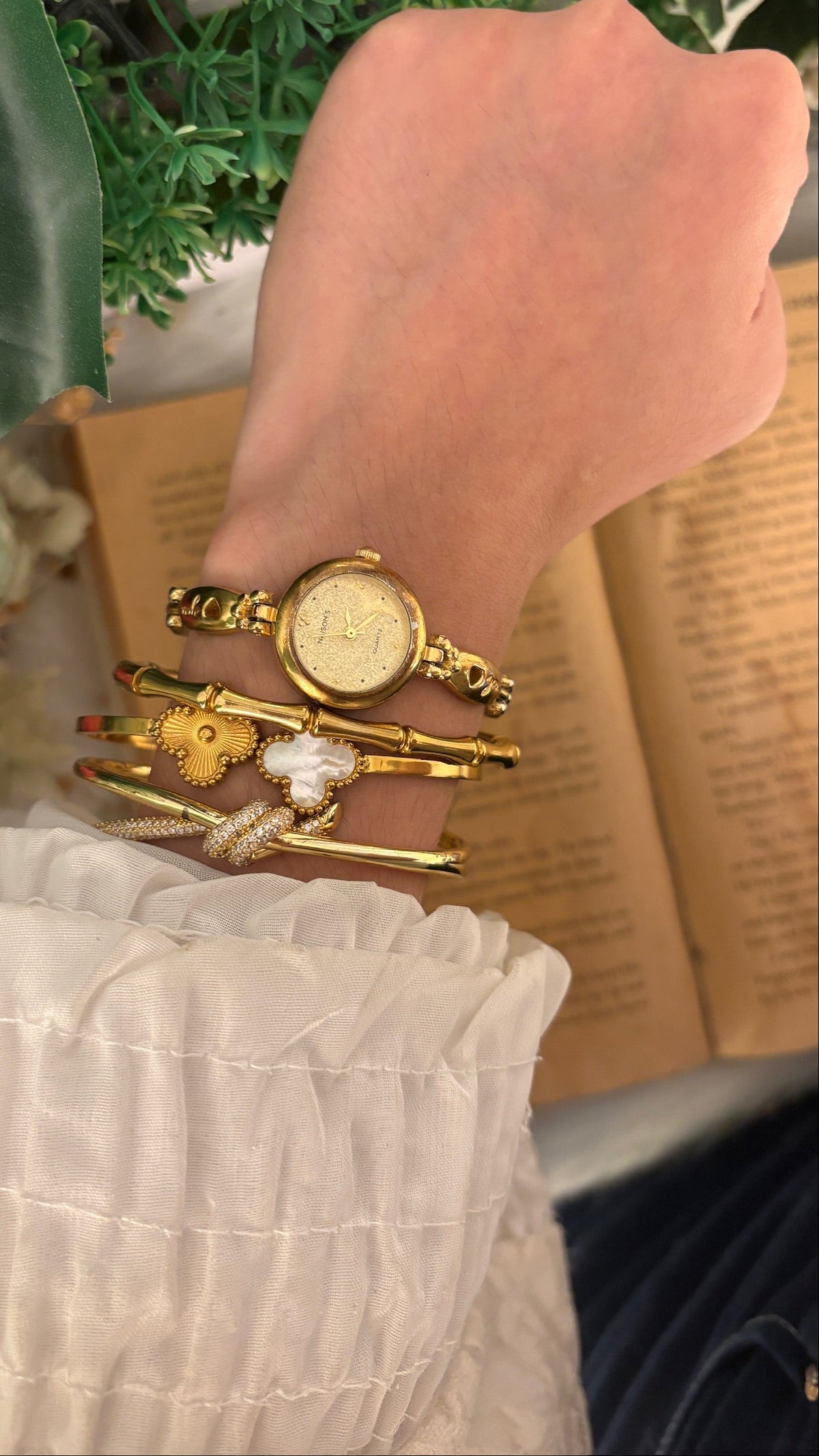Vintage Naisons You Link Bracelet Watch in Two-Tone Quartz