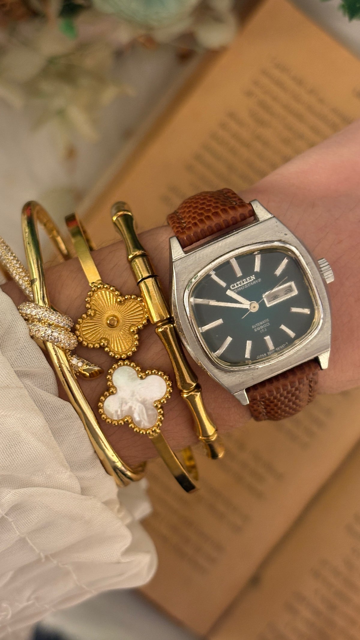 Rare Vintage Citizen Cosmostar V2 Television Style Dial Automatic Watch in Silver Tone Brown Leather