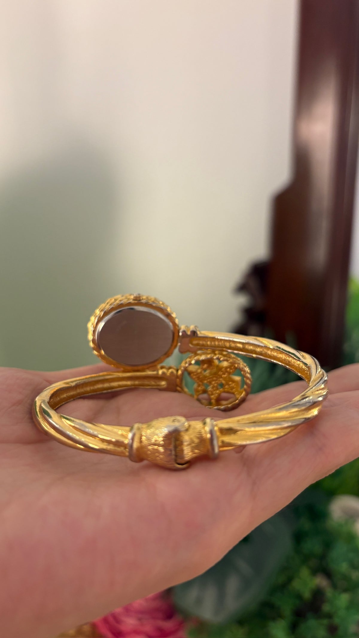 Extremely Rare Xanadu Bejeweled Cable Peekaboo Watch in Gold Tone Quartz