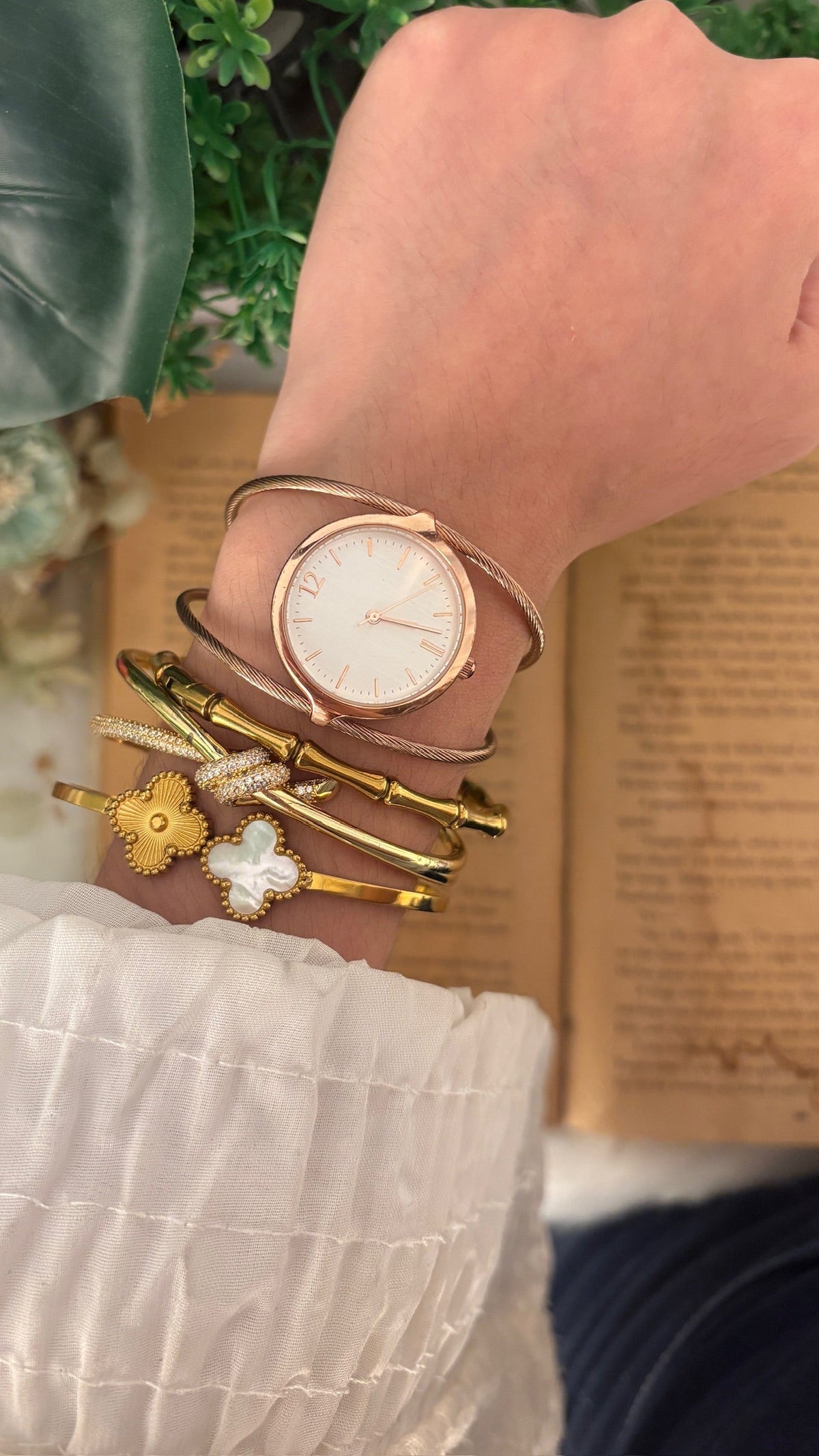 Vintage Japan Quartz Cable Bangle Watch in Rose Gold Tone Quartz