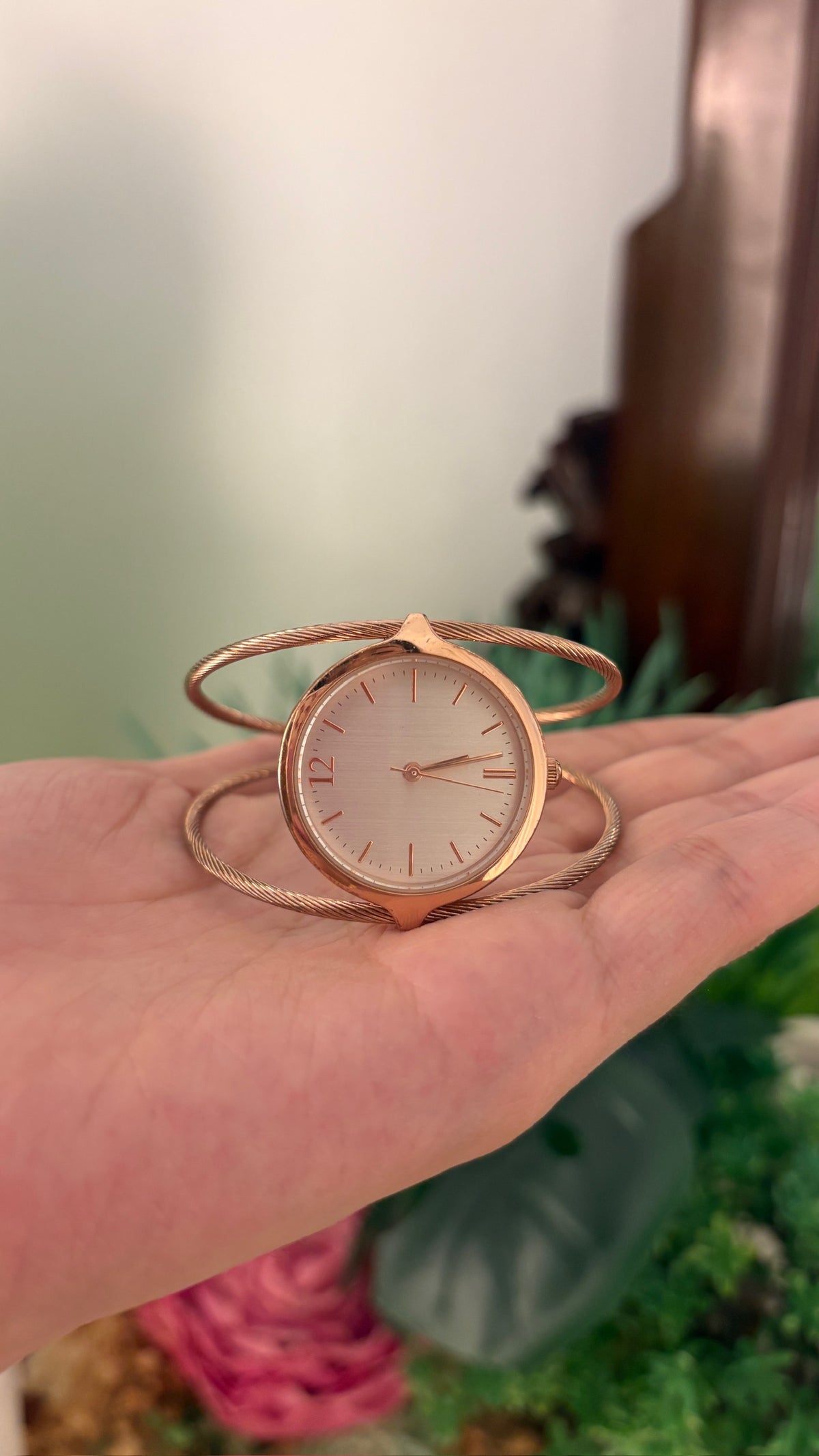 Vintage Japan Quartz Cable Bangle Watch in Rose Gold Tone Quartz