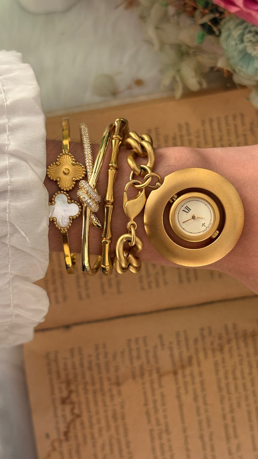 Rare Vintage Japan Quartz Hanging Clock Face Bracelet Chain Watch in Gold Tone Quartz