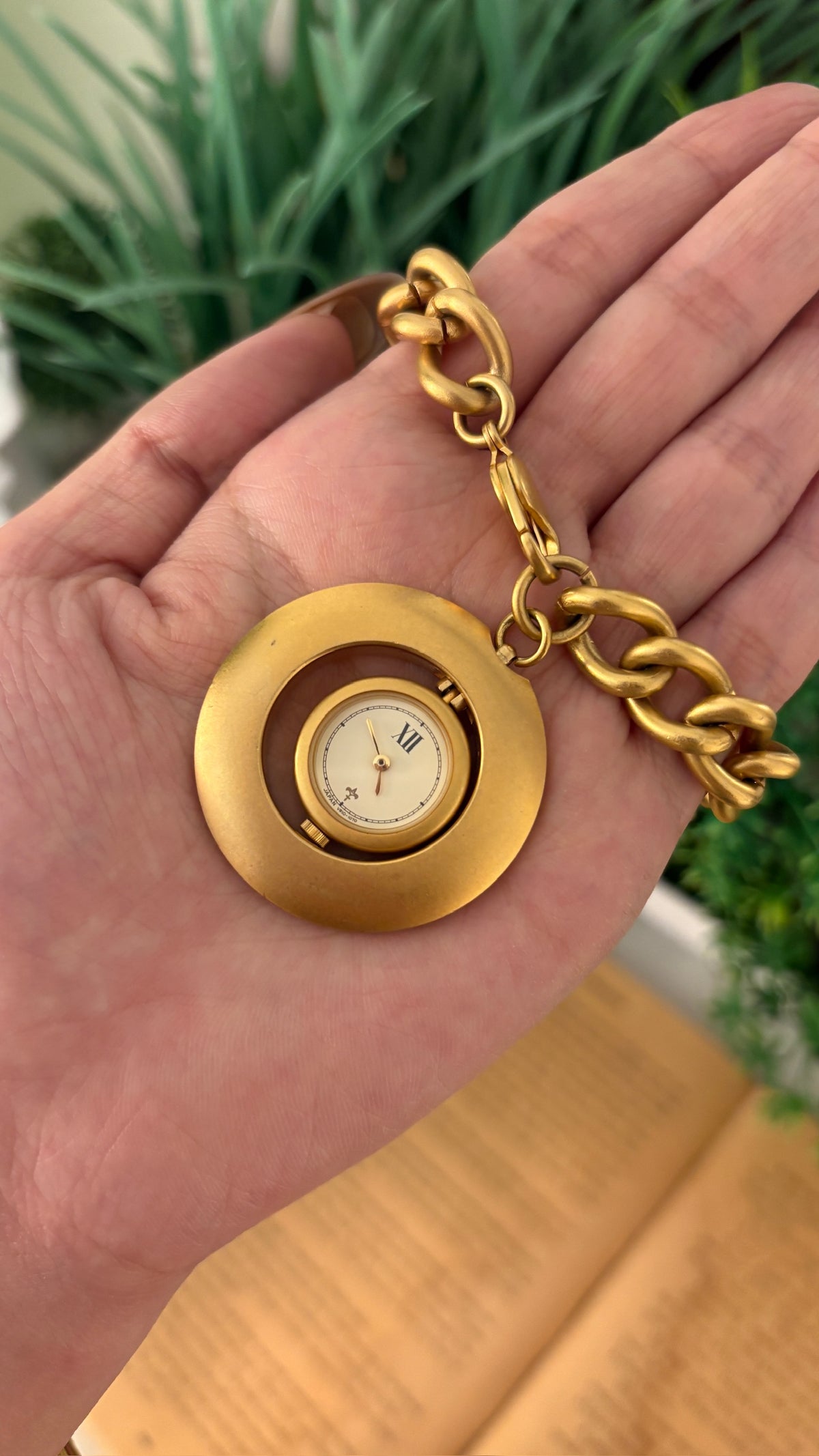 Rare Vintage Japan Quartz Hanging Clock Face Bracelet Chain Watch in Gold Tone Quartz
