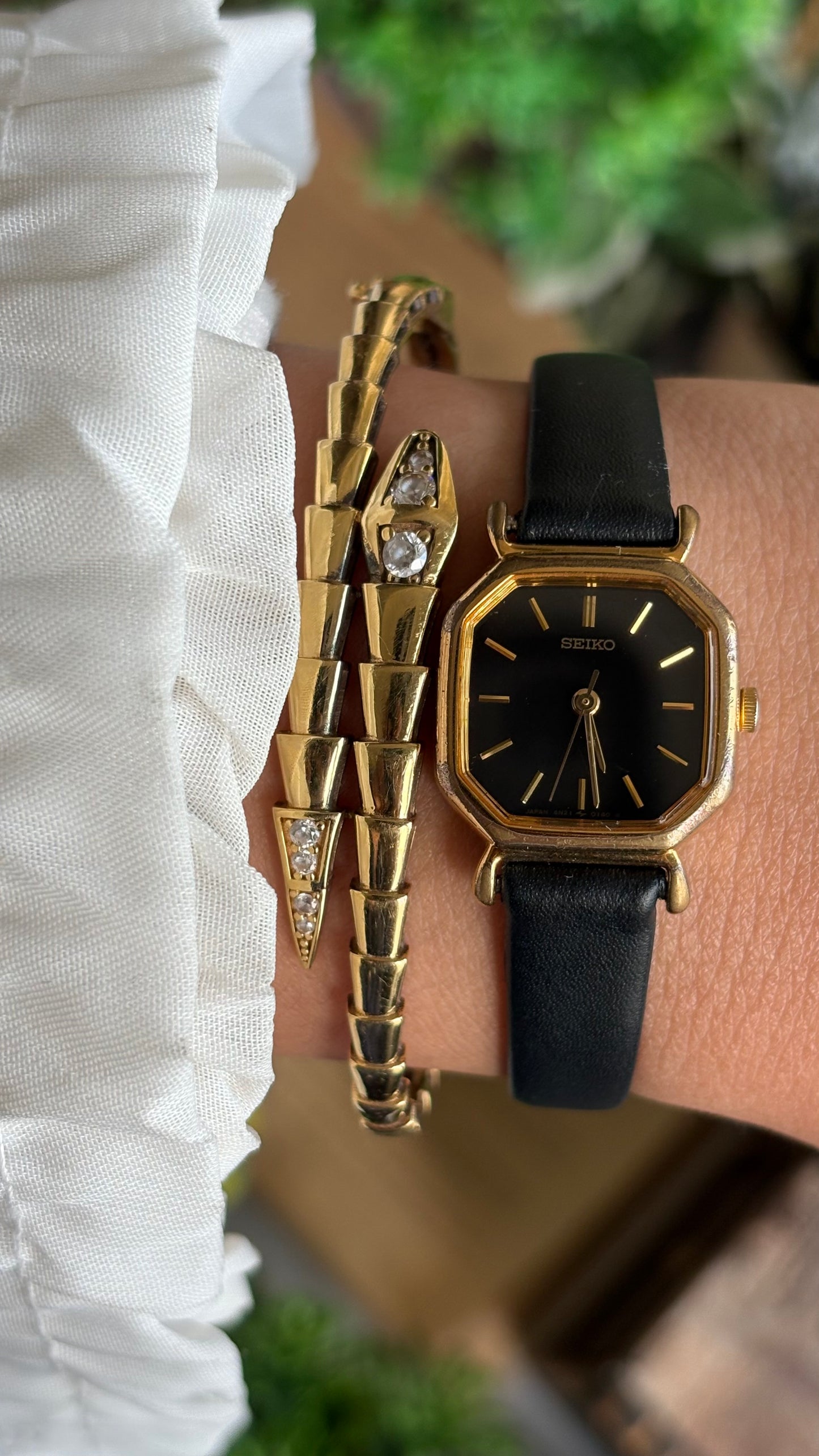 Vintage Seiko Watch in Black Leather Strap Black Dial