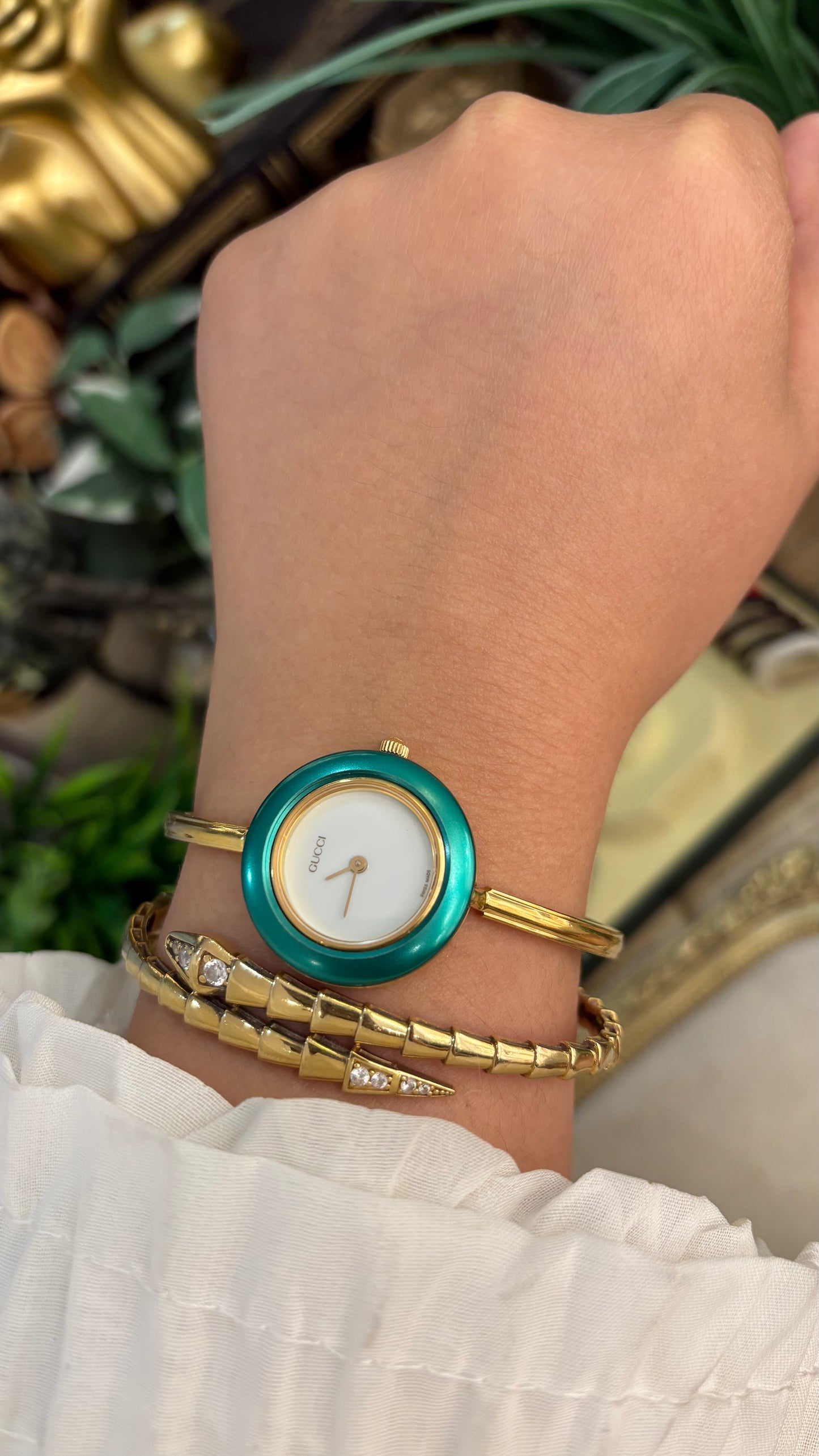 Extremely Rare Gucci Interchangeable Bezel Bangle Watch with Metal Bezel Set in Gold Tone Quartz Swiss