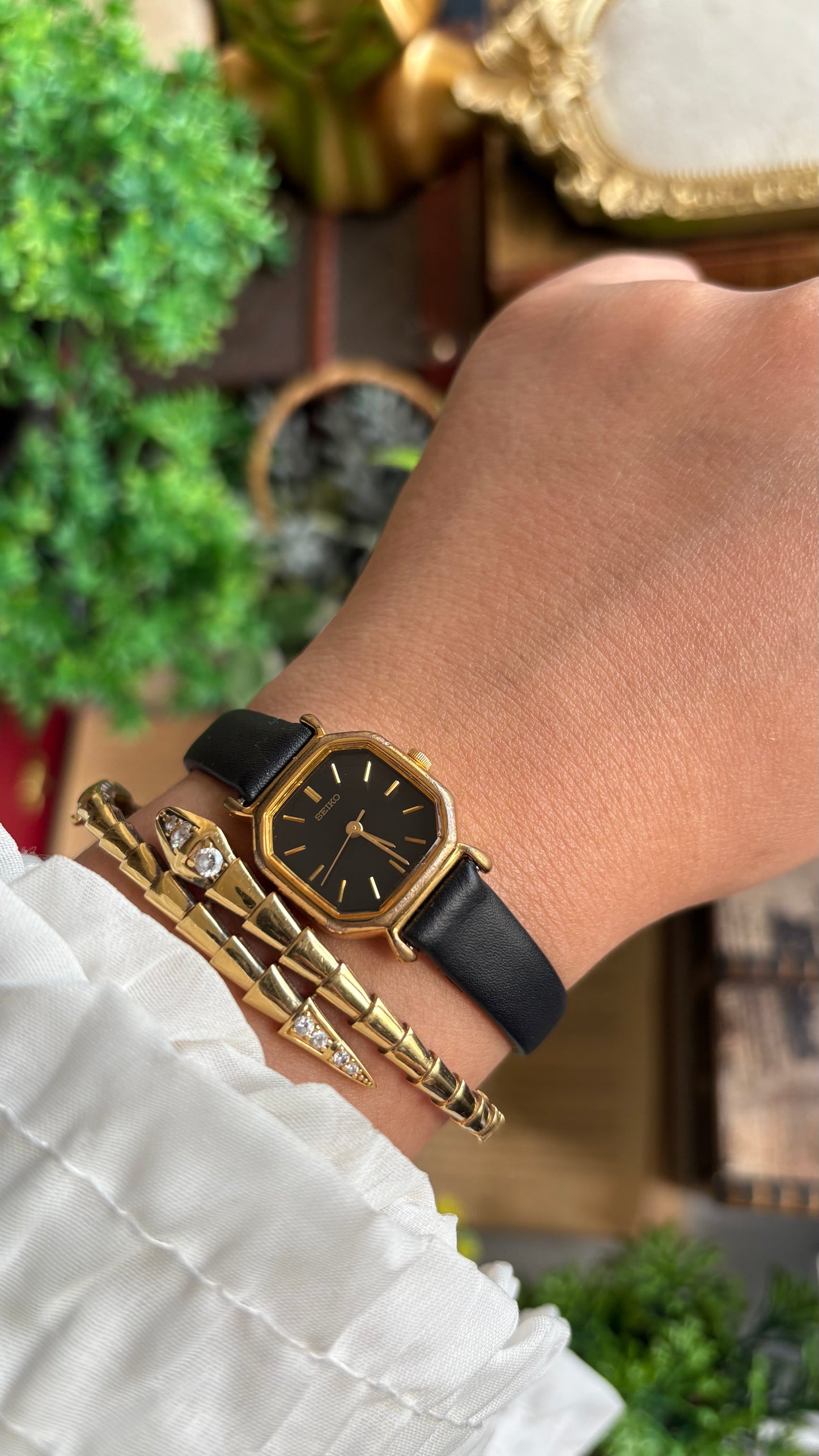 Vintage Seiko Watch in Black Leather Strap Black Dial