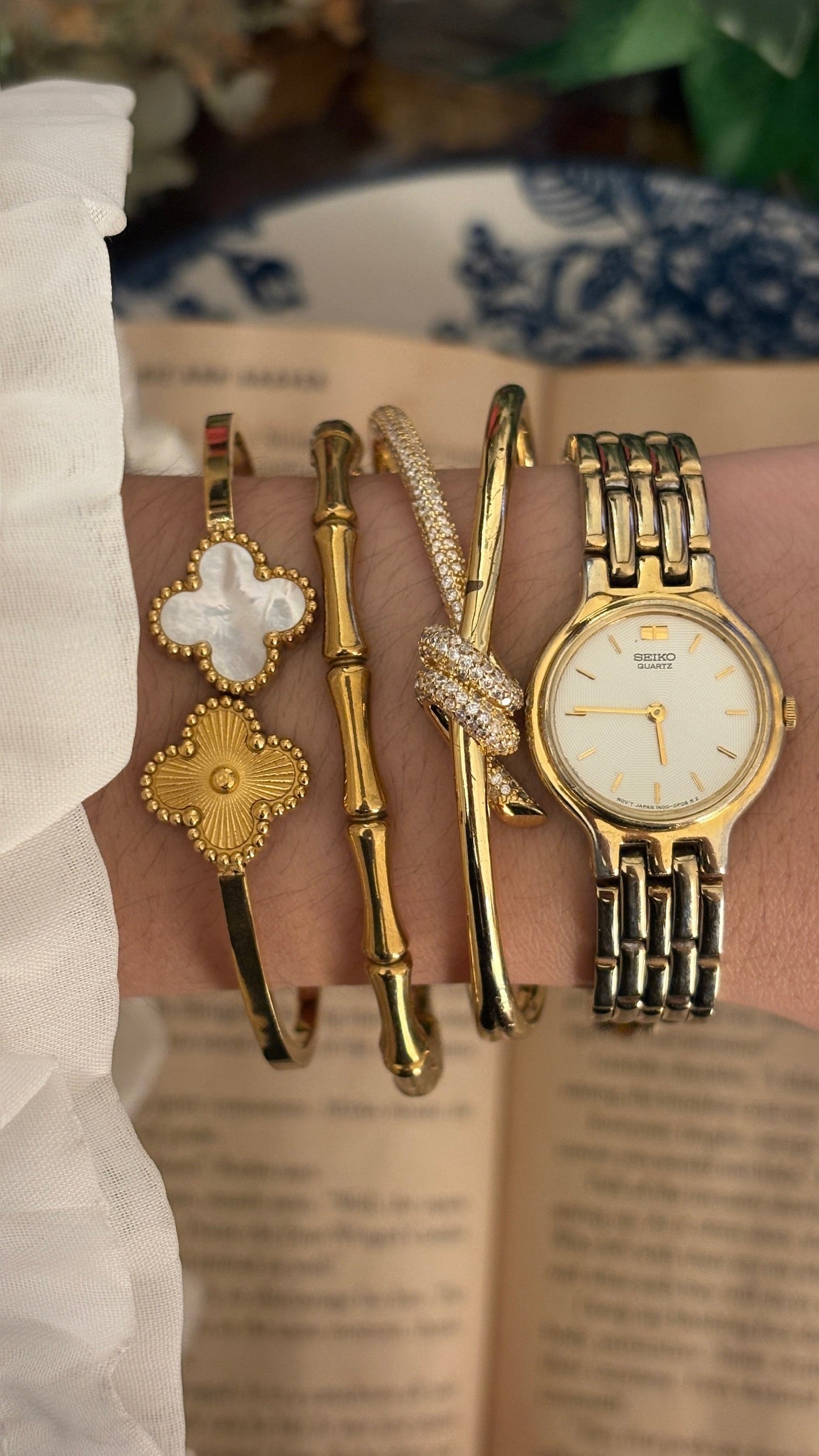 Vintage Seiko Classic Dress Watch in Gold Tone Quartz