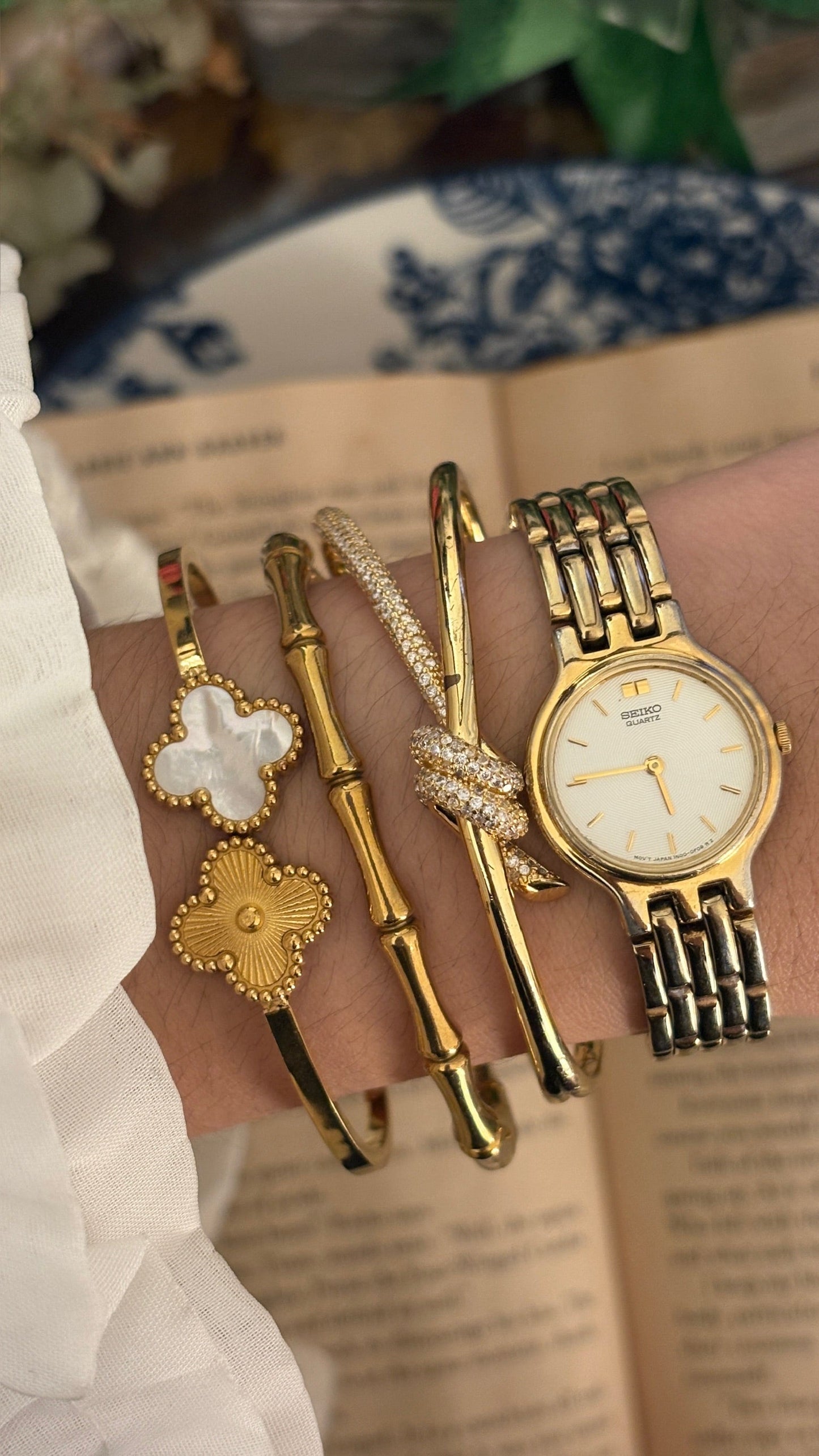 Vintage Seiko Classic Dress Watch in Gold Tone Quartz