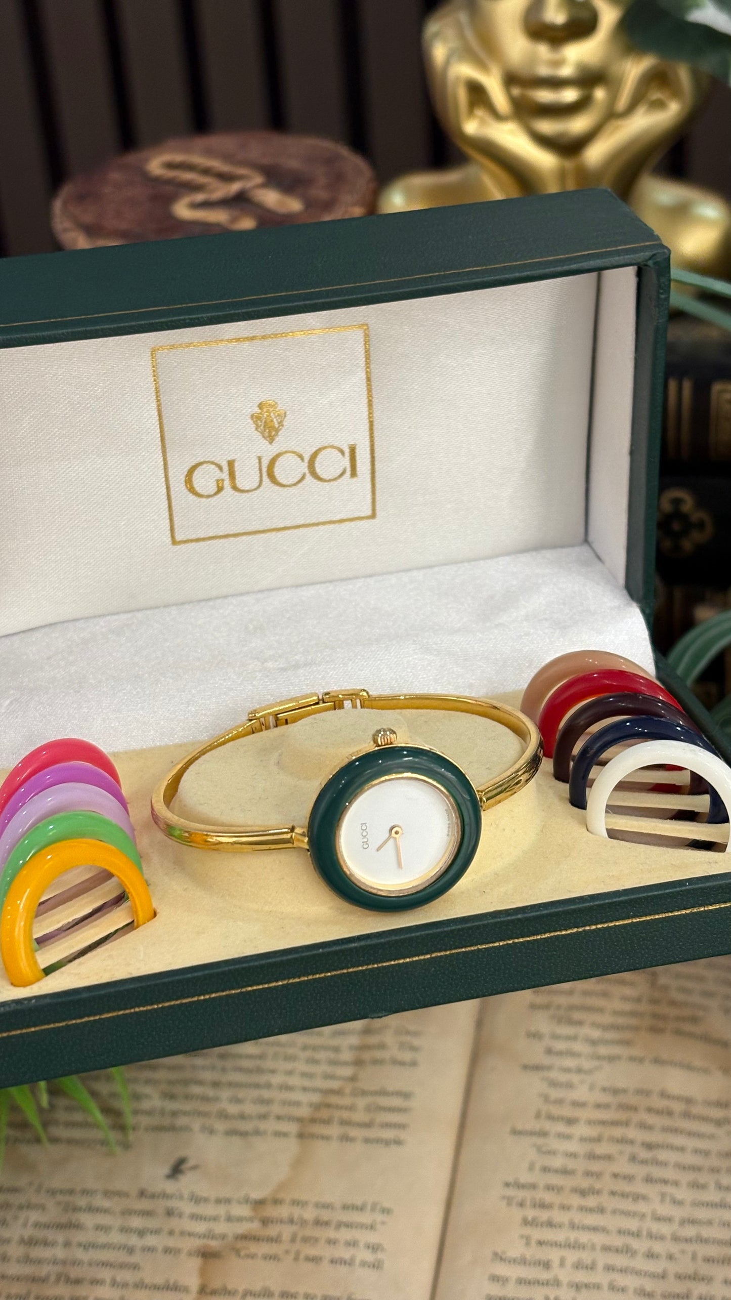 Extremely Rare Gucci Interchangeable Bezel Bangle Watch Set in Gold Tone Quartz Swiss