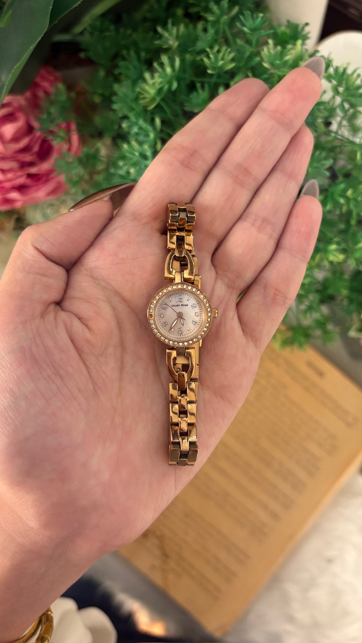 Rare Vintage Juliet Rose Mother of Pearl Dial Watch in Rose Gold Tone Quartz