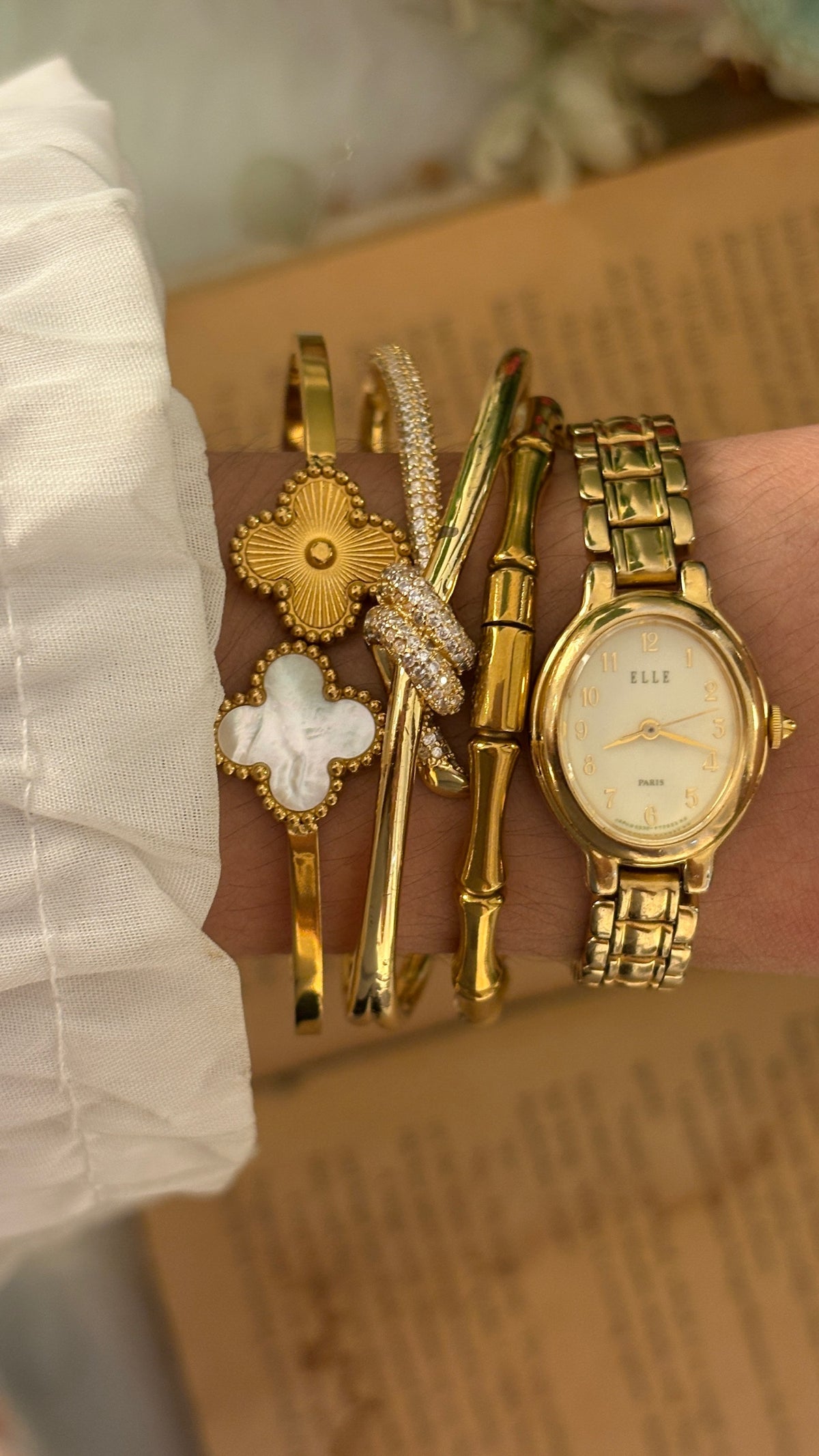 Rare Vintage Elle Paris Classic Watch in Gold Tone Quartz