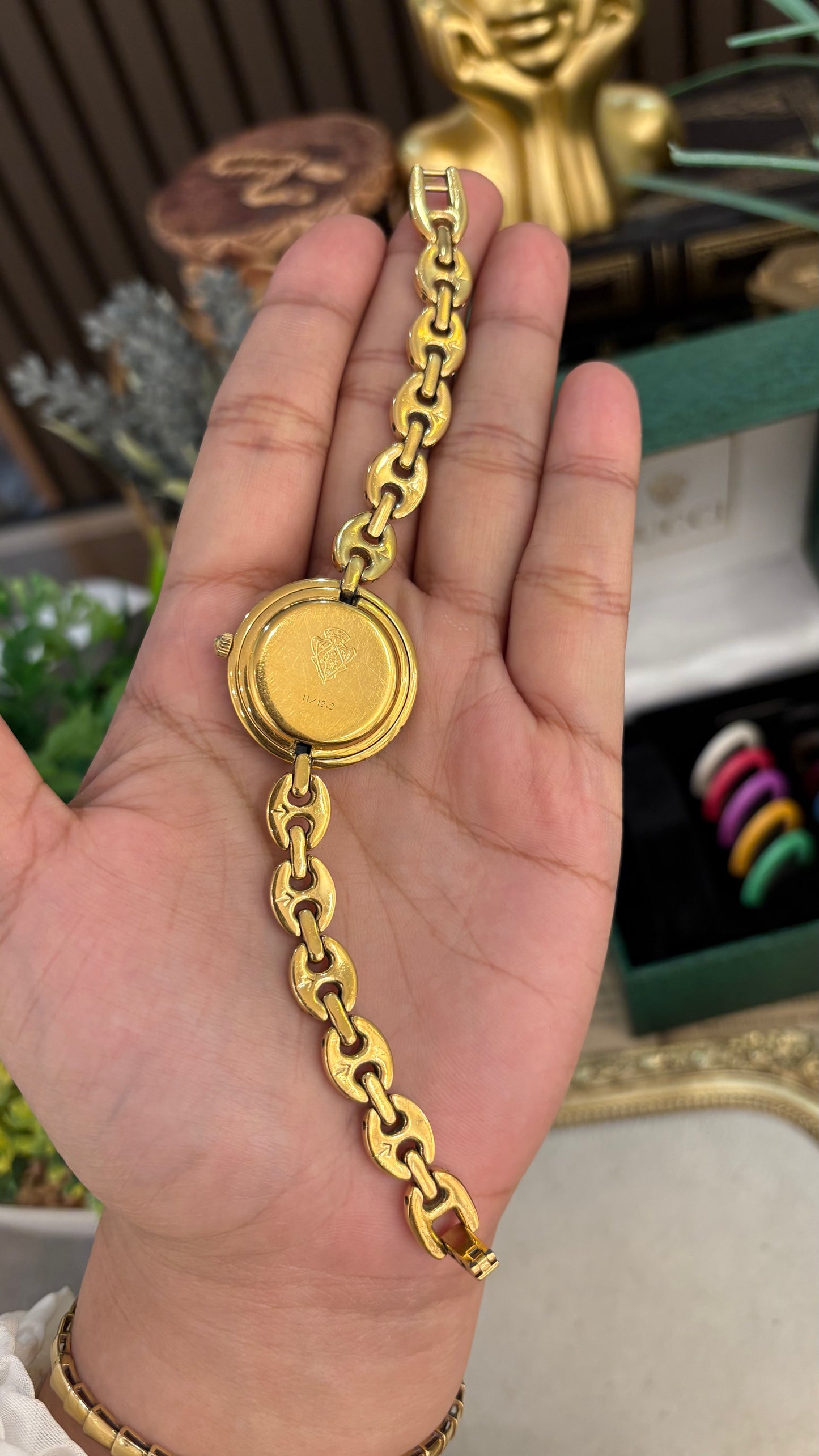 Extremely Rare Gucci Interchangeable Bezel Marina Link Watch Set in Gold Tone Quartz Swiss