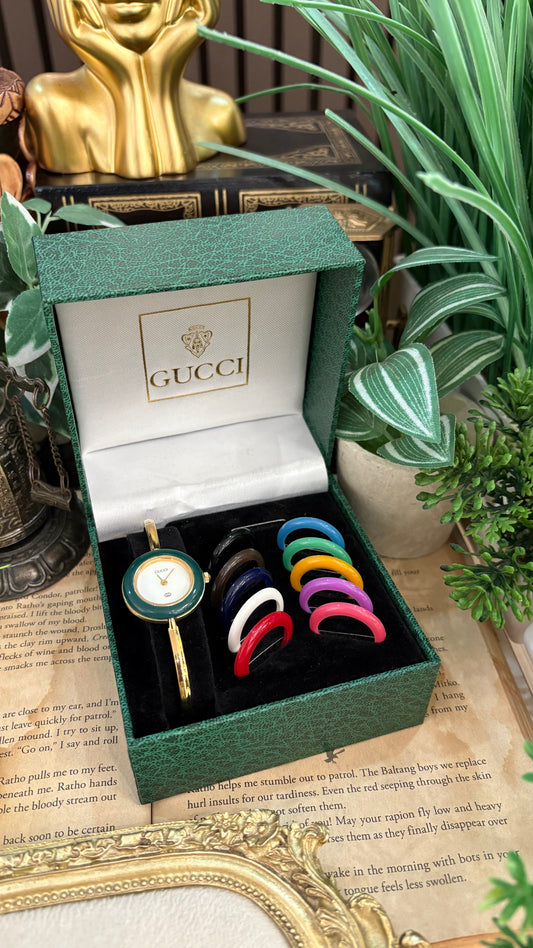 Extremely Rare Gucci Interchangeable Bezel Bangle Watch Set in Gold Tone Quartz Swiss